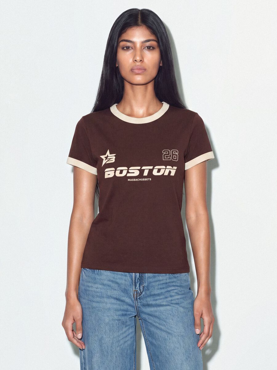 Brown cotton T-shirt with front graphic print and contrast trims_0