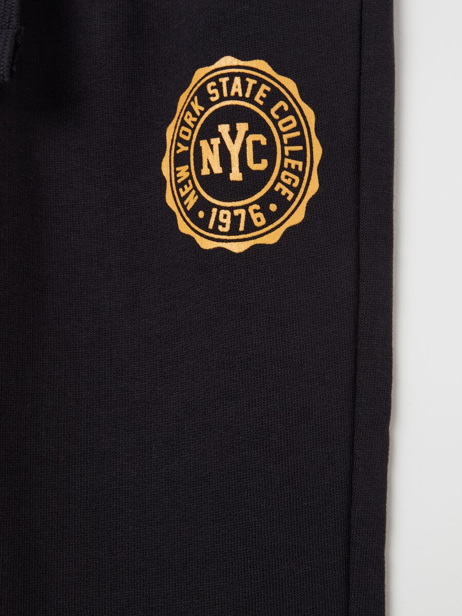 Organic cotton joggers with drawstring and print_3