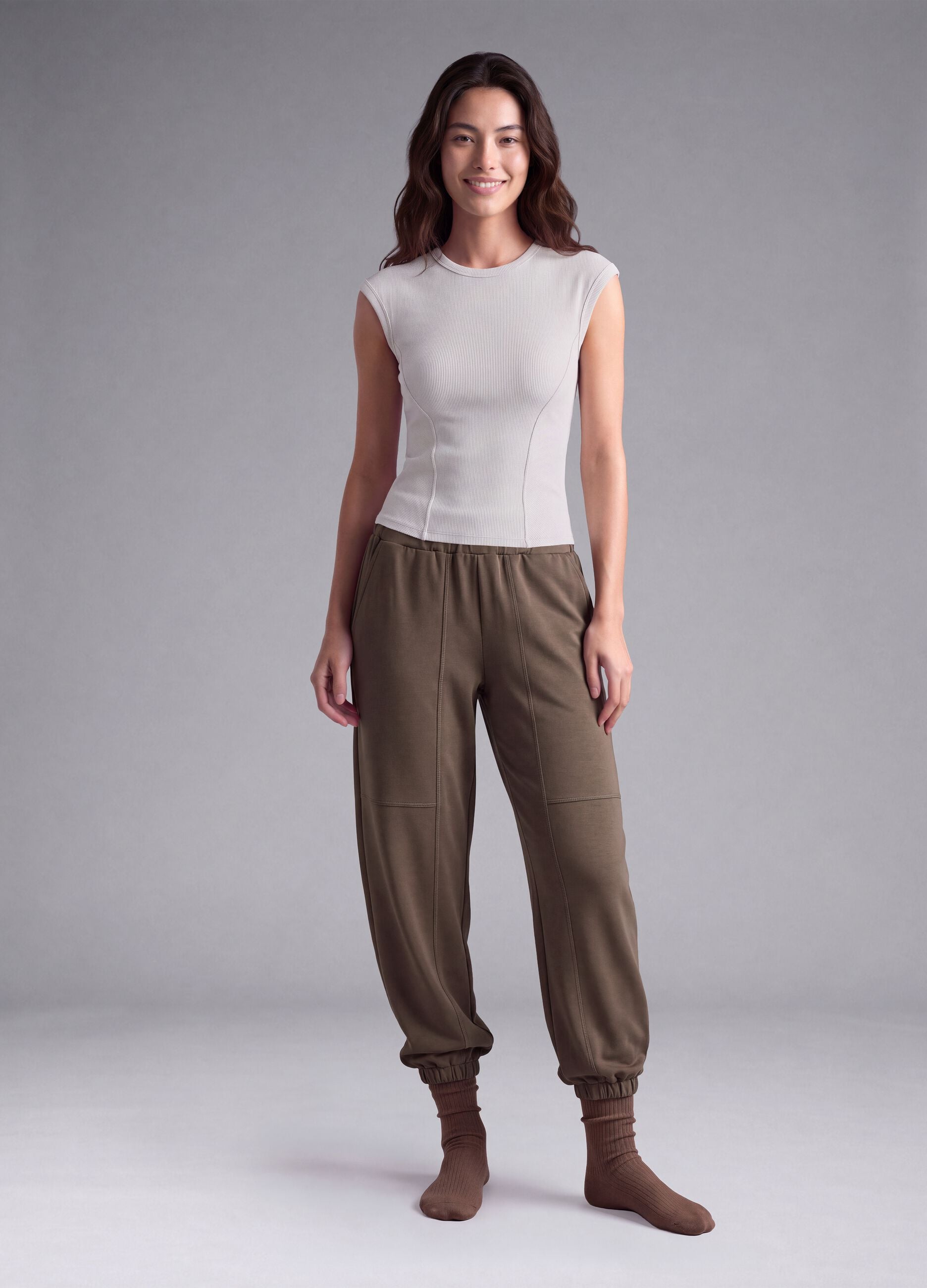 T-shirt fitted bianca in modal elasticizzato a costine ALTAVIA STUDIO