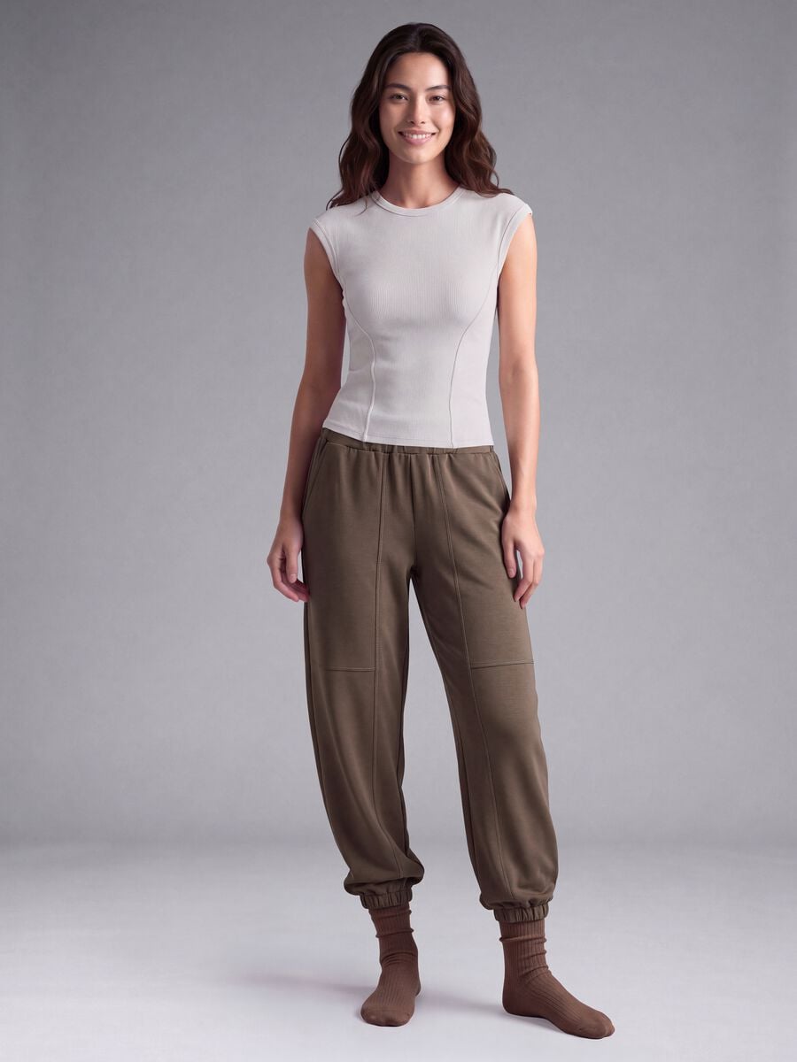 T-shirt bianca in modal elasticizzato a girocollo_0