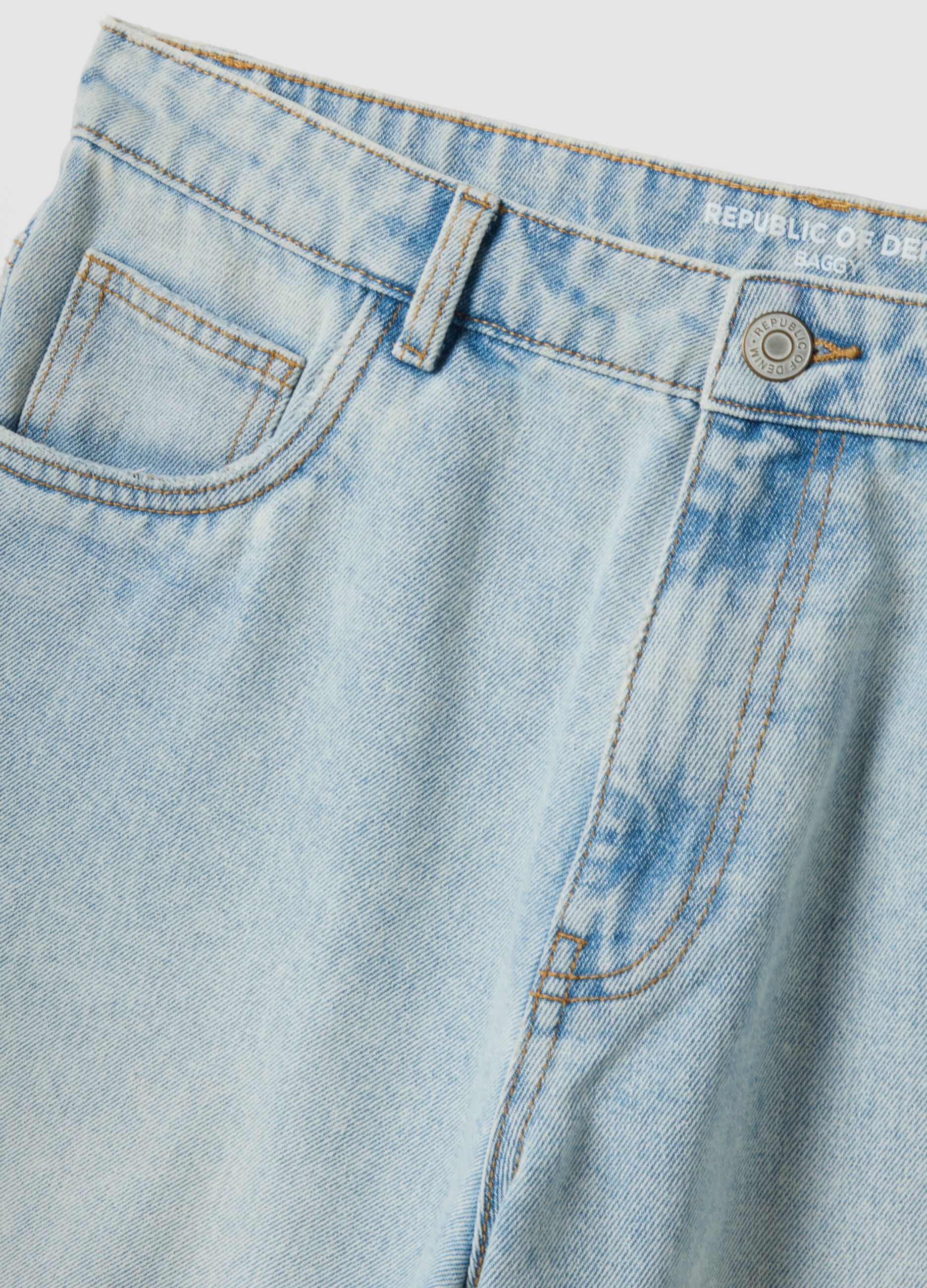 Light blue baggy-fit cotton-blend denim Bermuda shorts