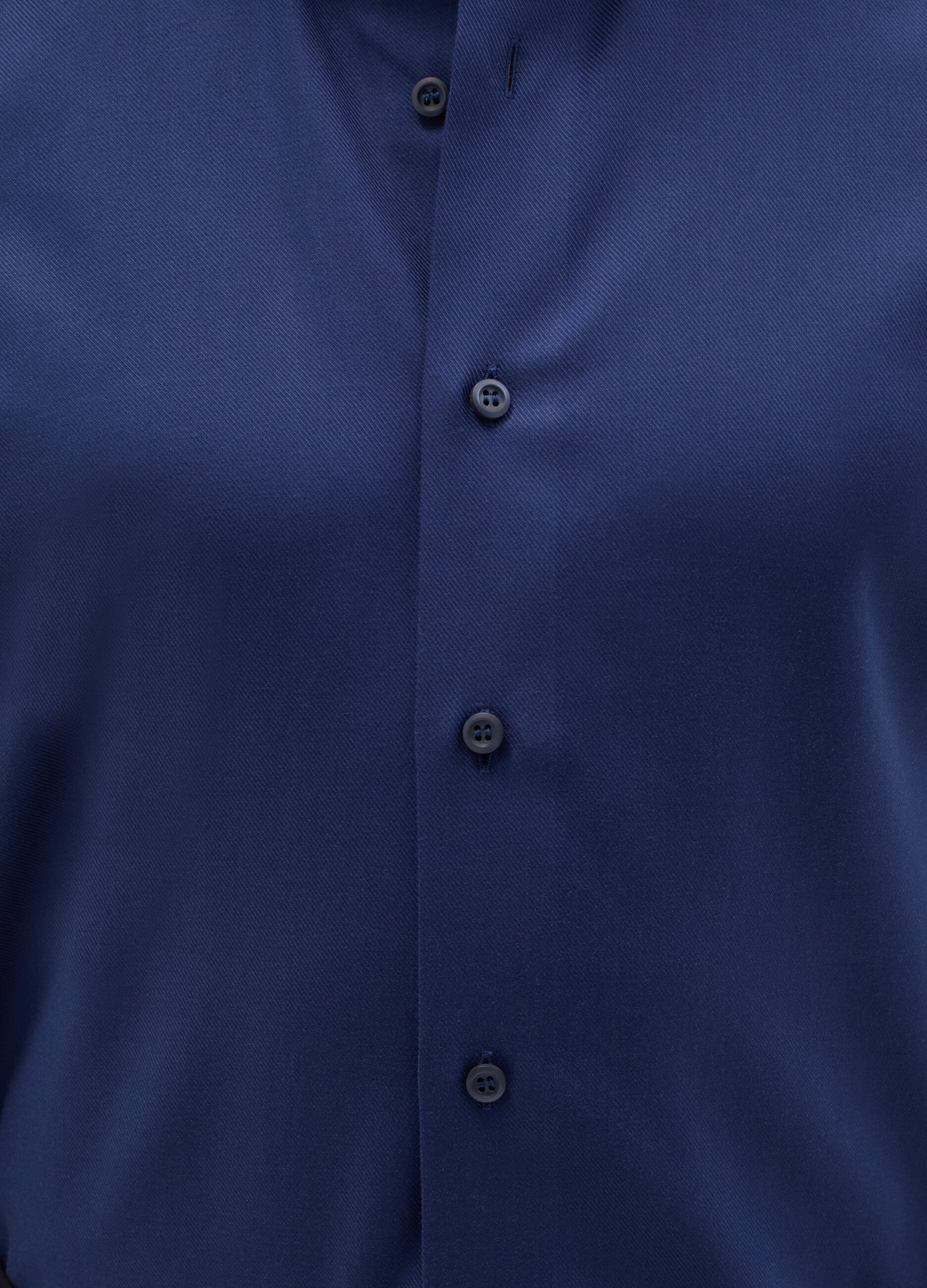 Slim-fit solid colour easy-iron shirt