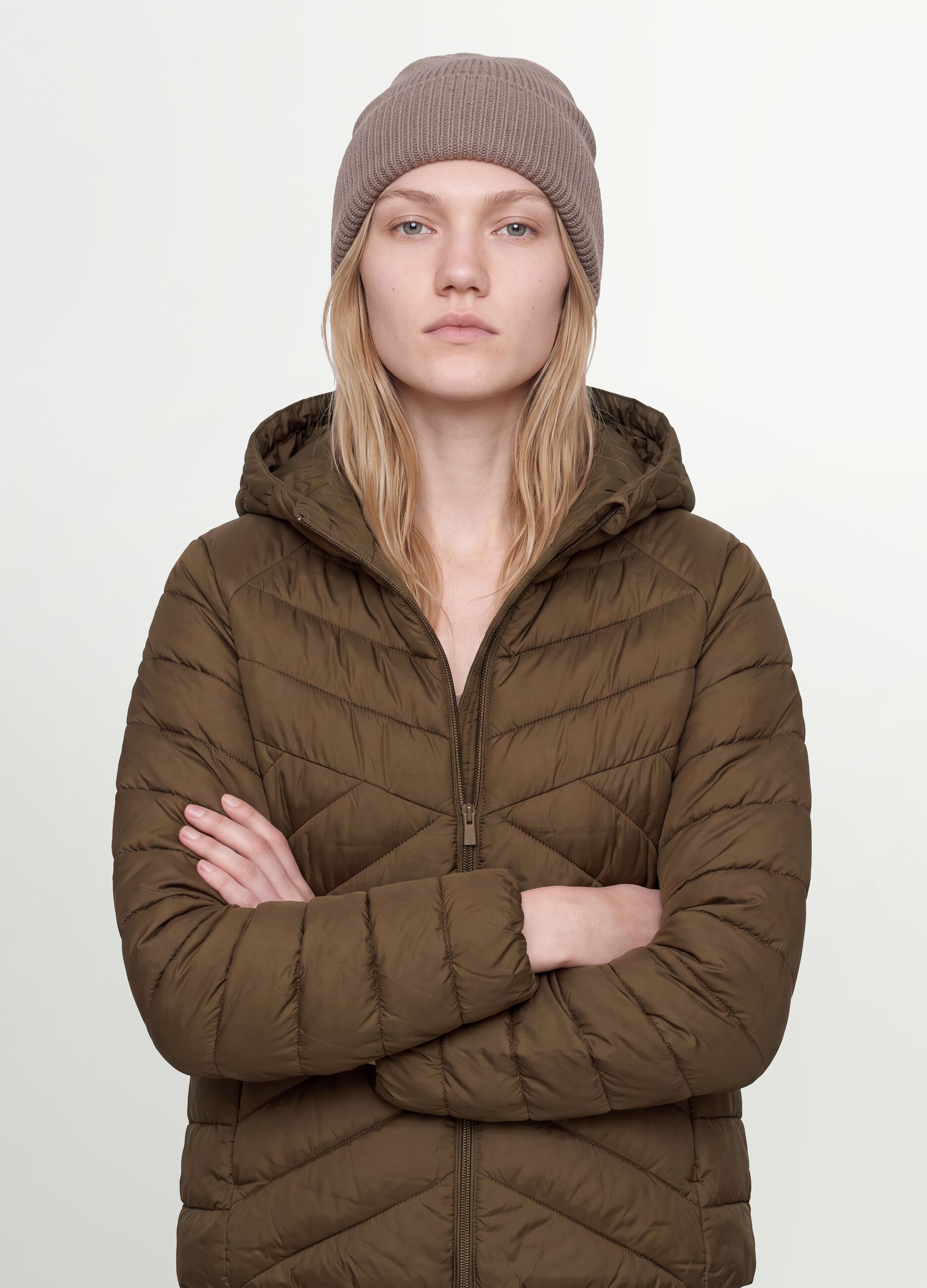 Green Ultralight quilted jacket with hood and zip