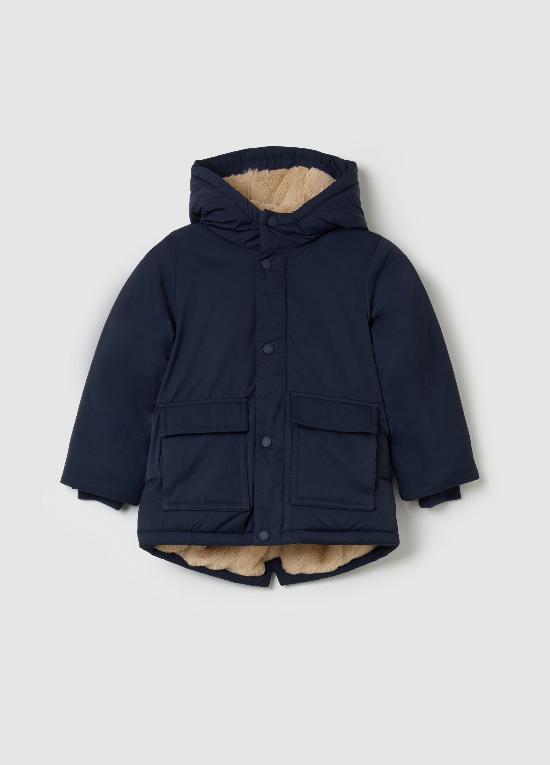 Parka with hood and sherpa lining