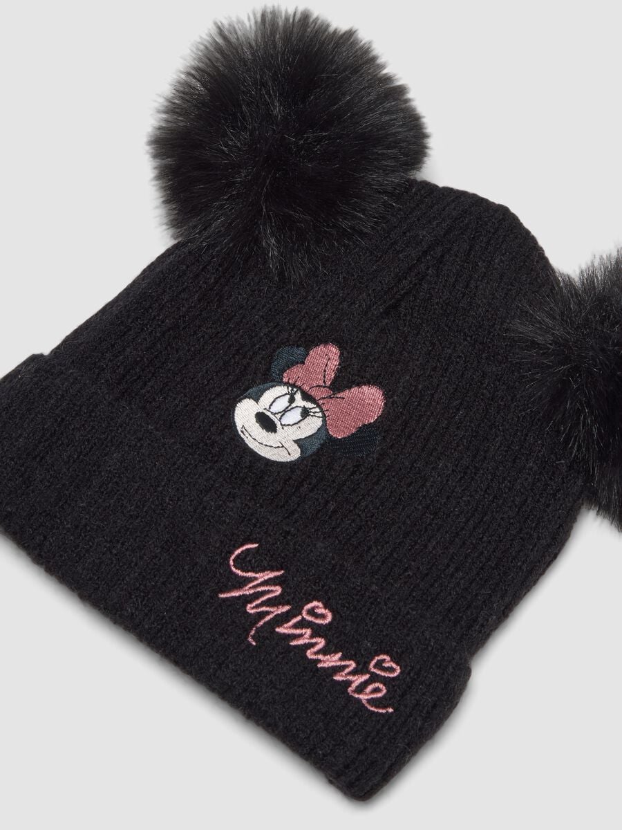Black hat with pom-poms and Minnie embroidery_2