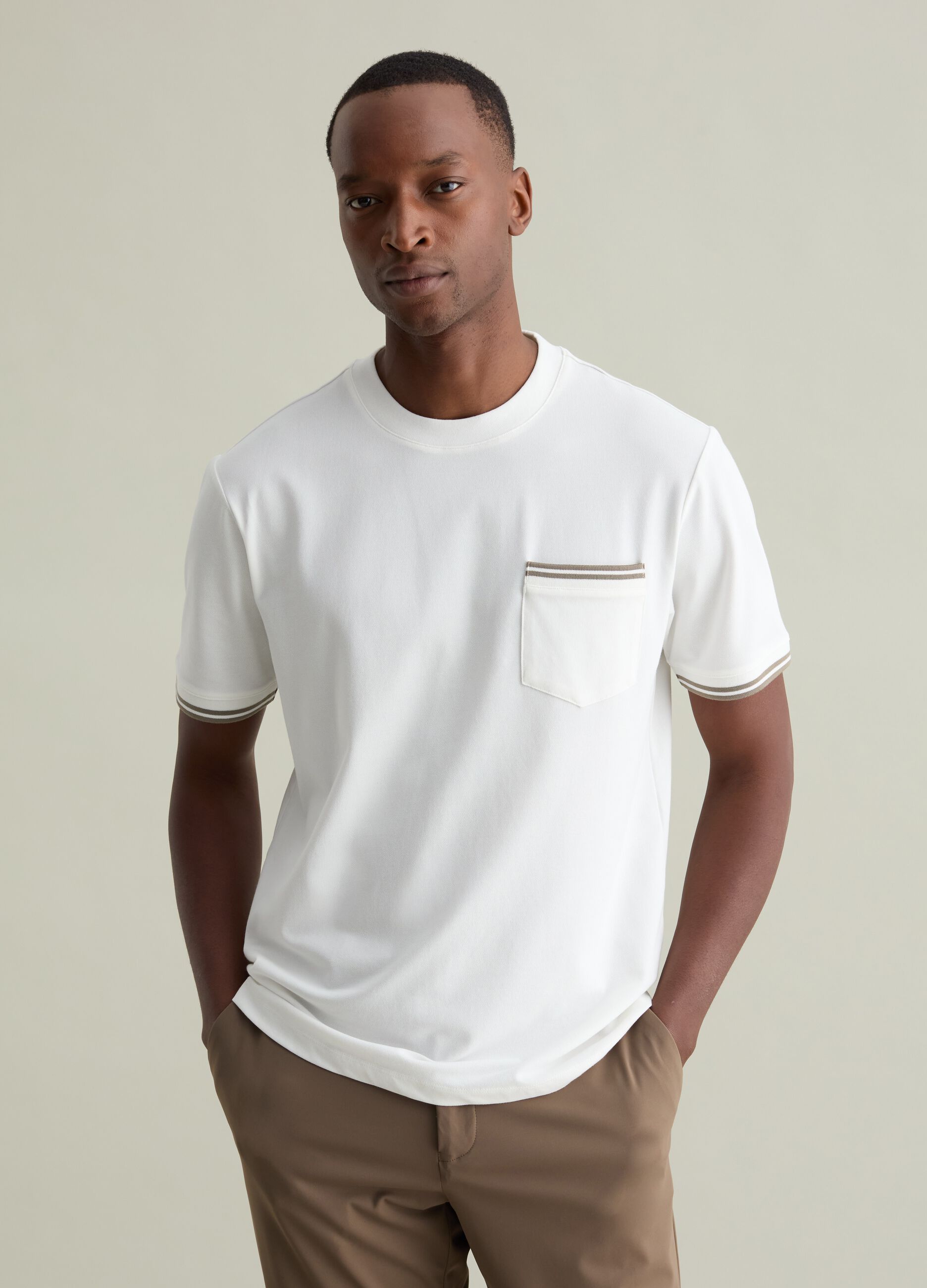T-shirt with striped details and pocket