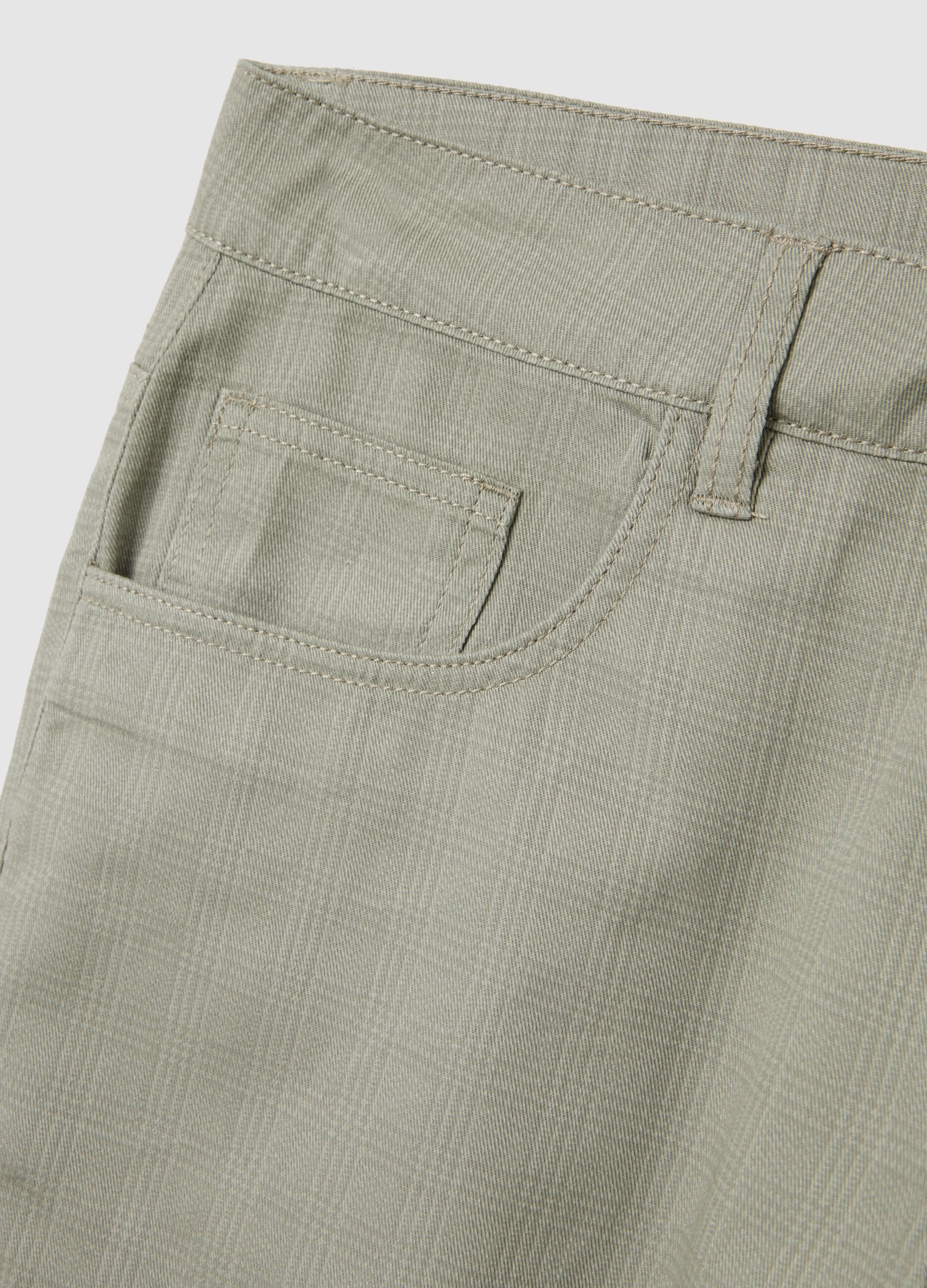 Men's Green Regular Fit Pure Cotton Shorts