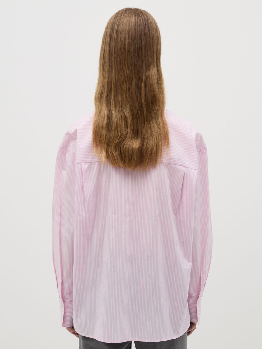 Relaxed-fit shirt with embroidered pocket_2