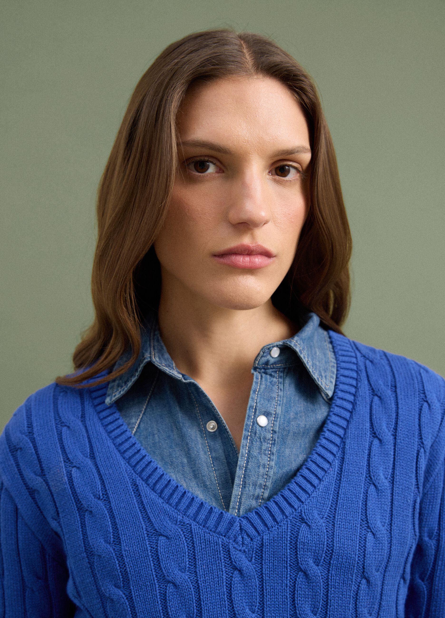 Blue pure cotton cable-knit jumper with deep V-neck