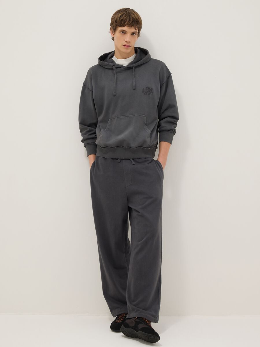 Black Oversized Fit Cotton Blend Trousers_0
