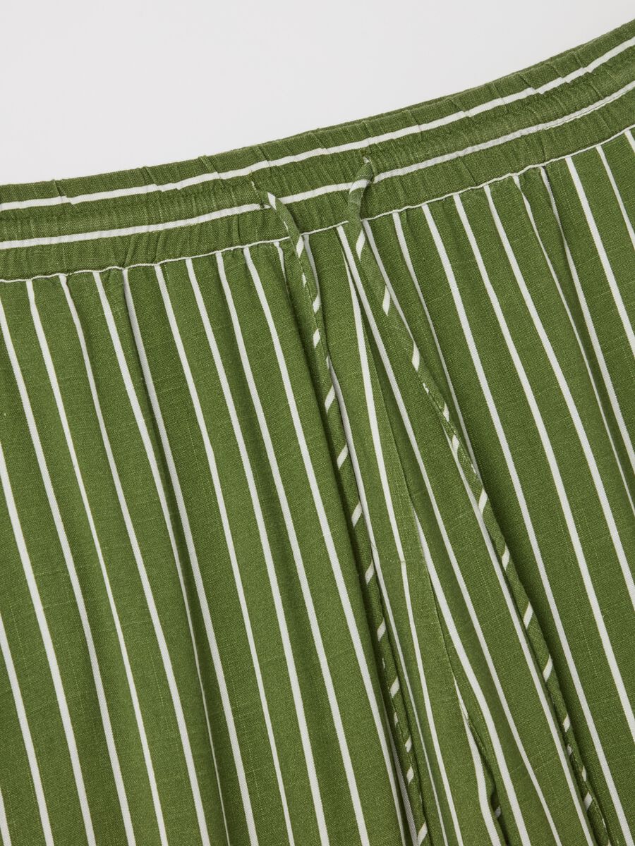 Striped green palazzo trousers in viscose and linen_5