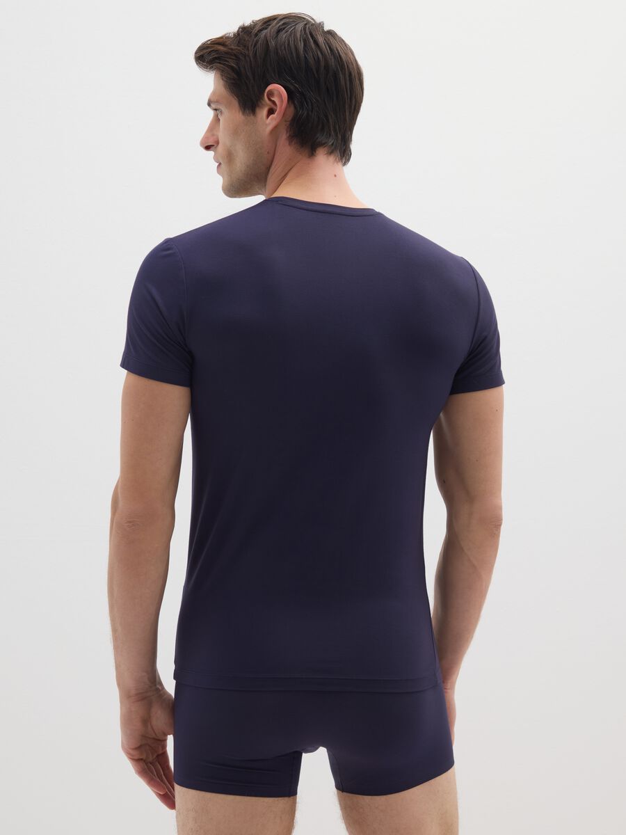 T-shirt blu in modal elasticizzato regular fit_2