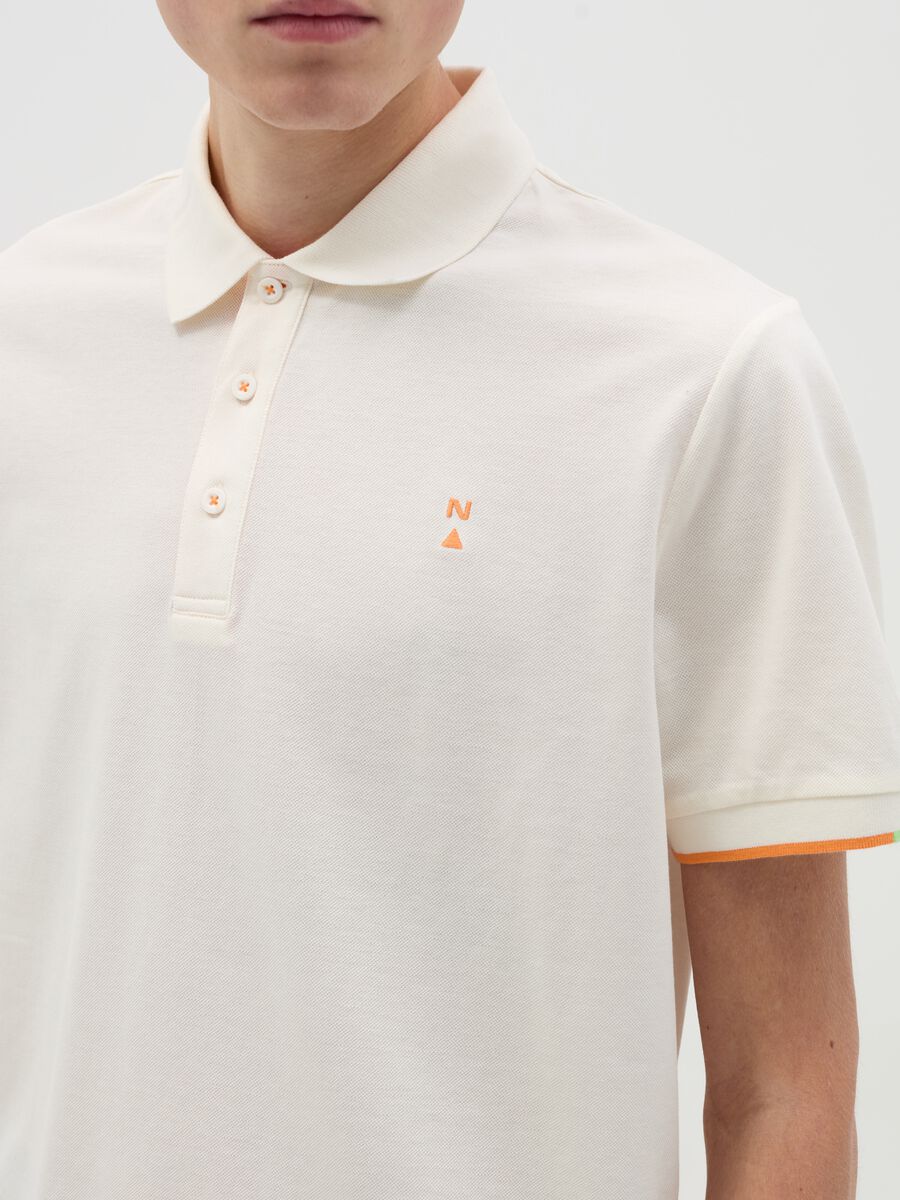 Polo in piquet con stampa logo_3