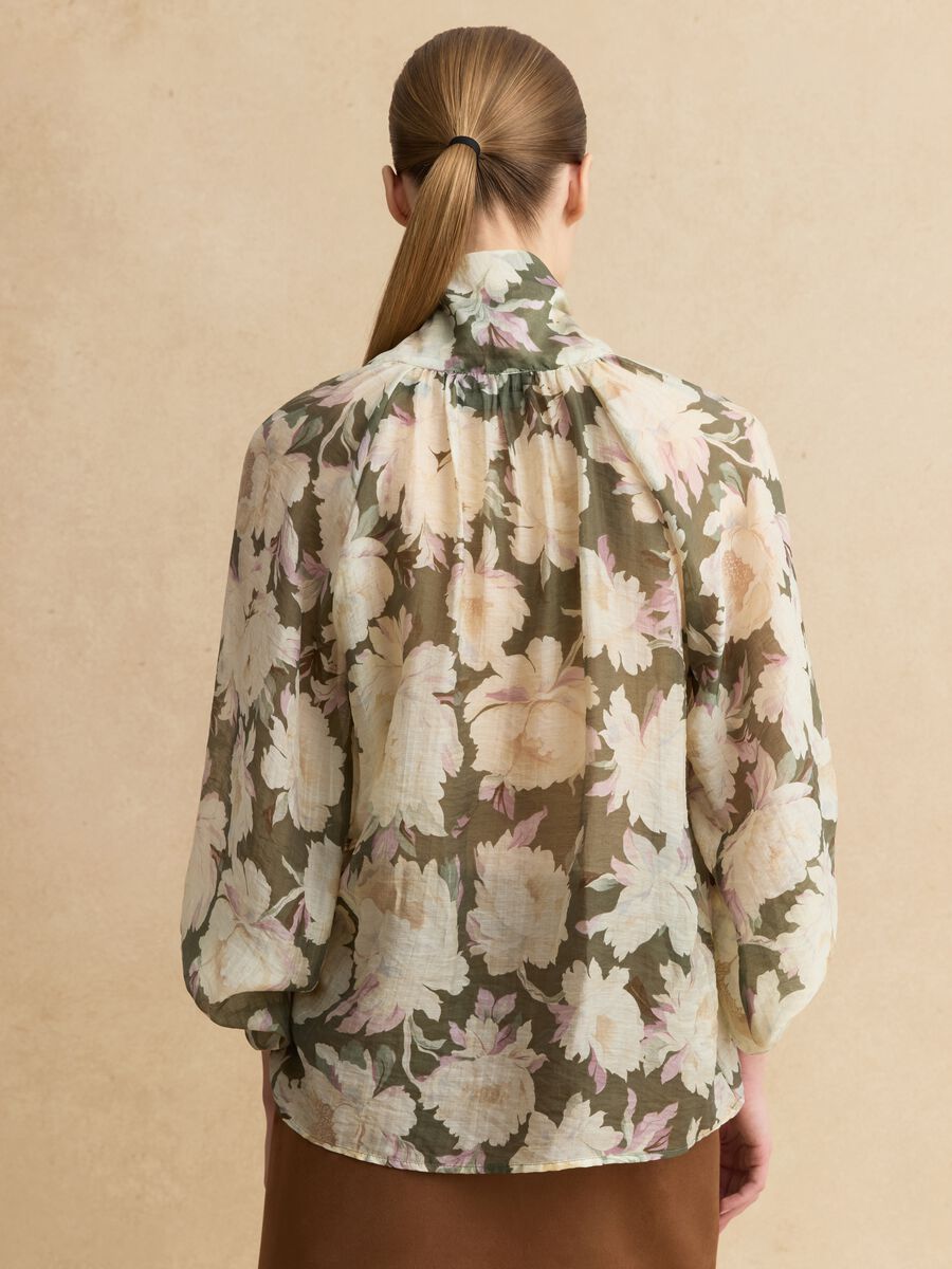 Multicoloured Lyocell blend regular fit shirt with floral patterns_3