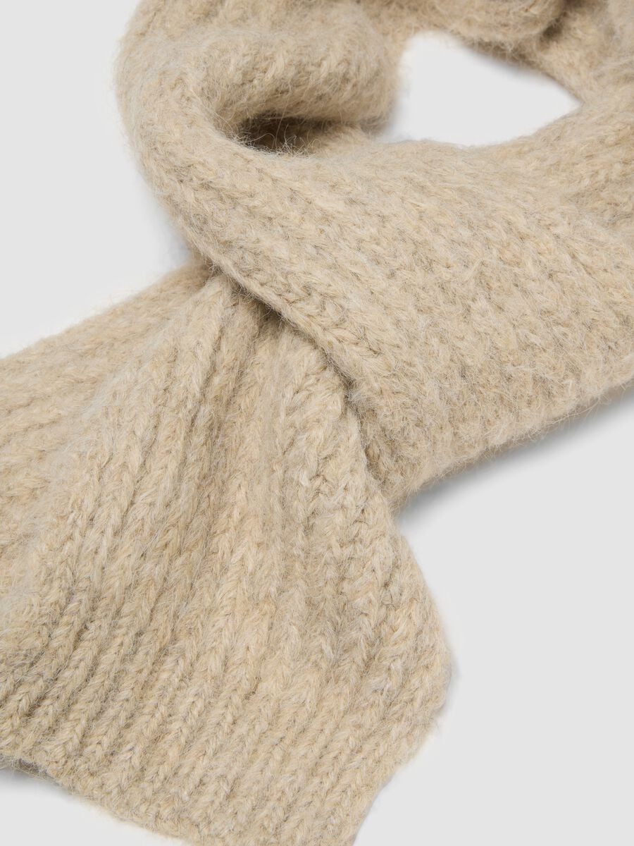Sand-coloured stretch wool scarf_1