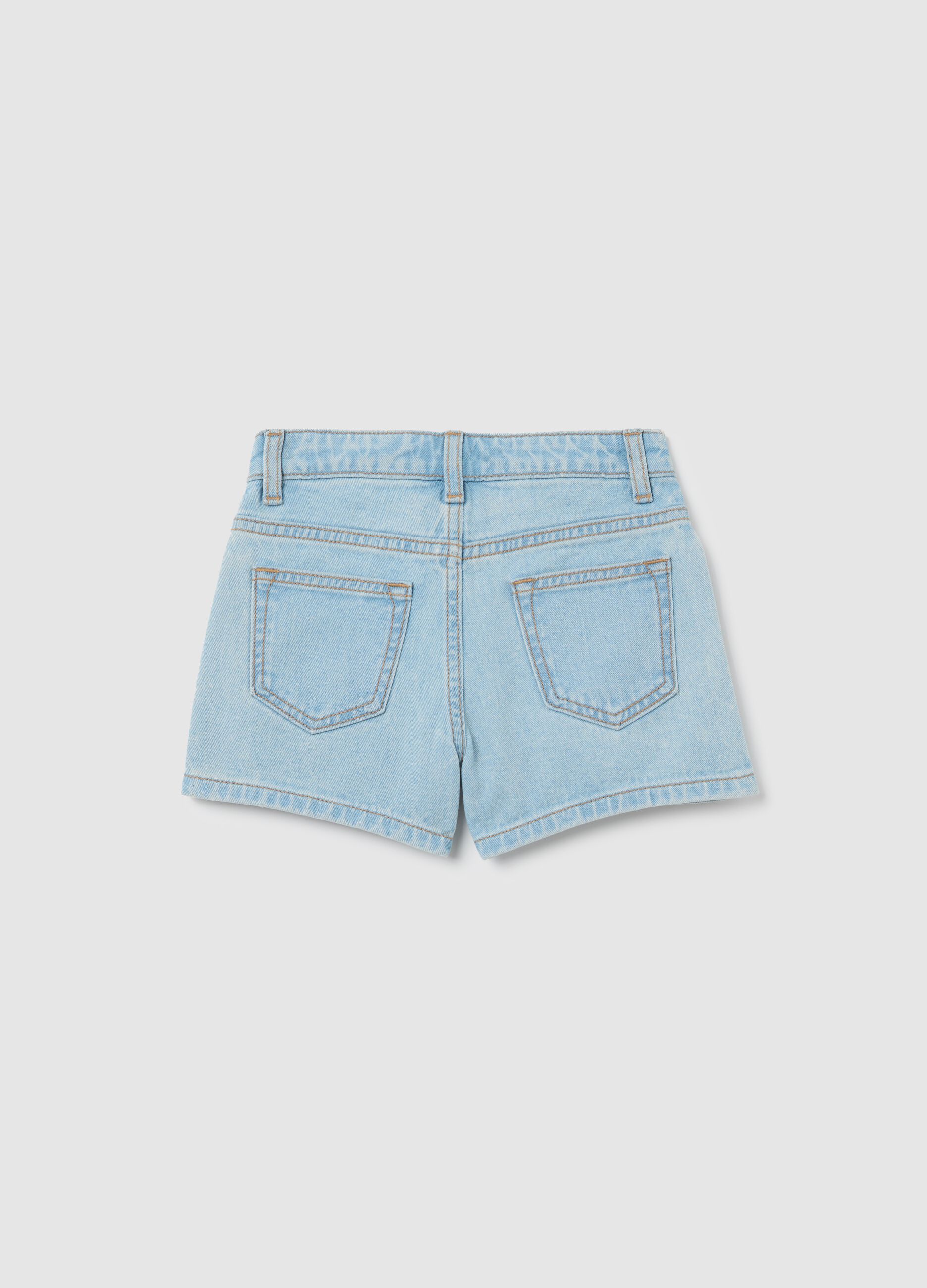 Denim shorts with flowers embroidery