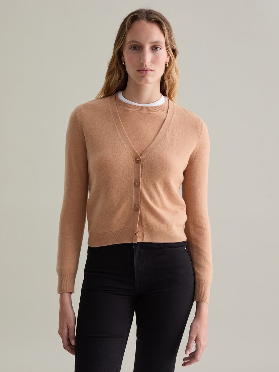 V-neck cardigan in wool_0