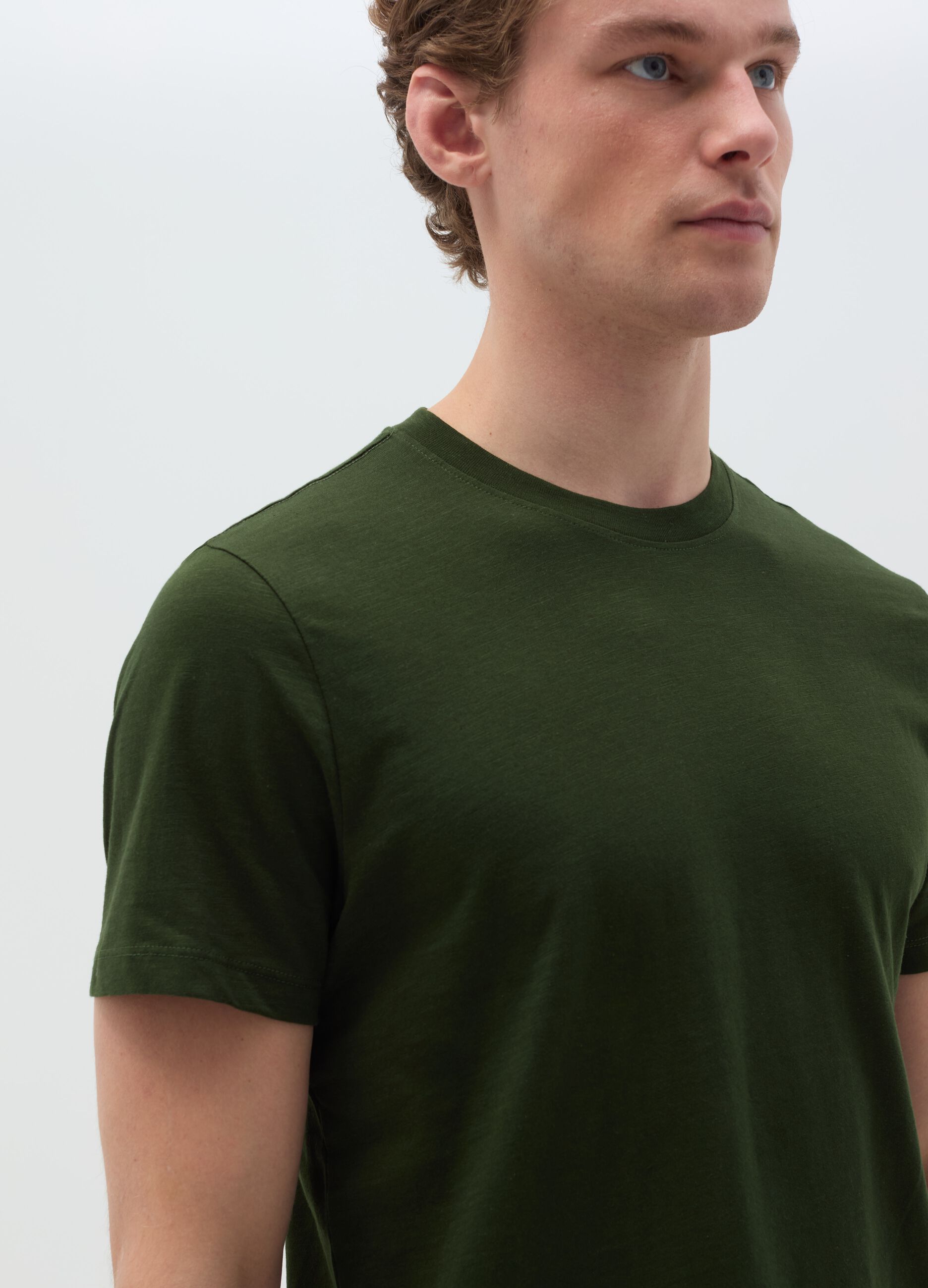 T-shirt in slub cotton with round neck