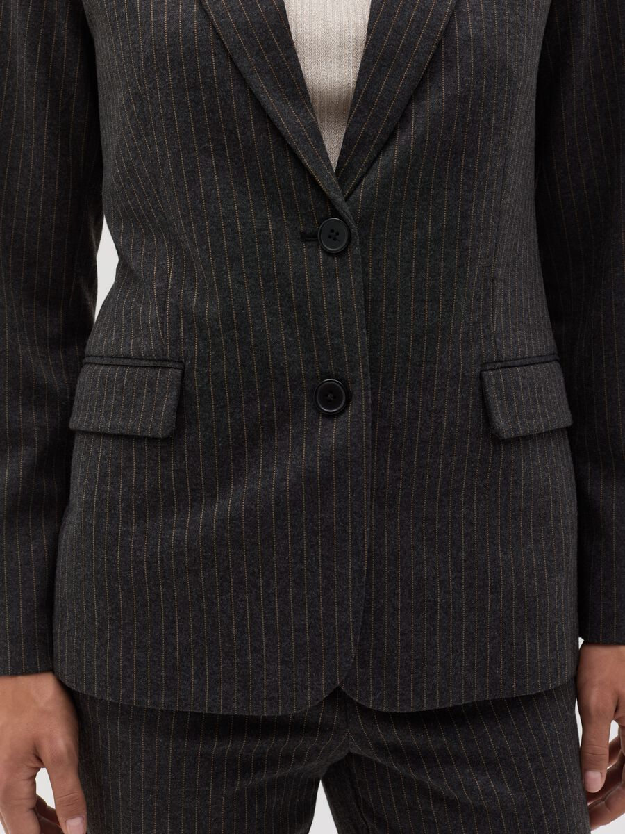 Blazer gessato monopetto_2