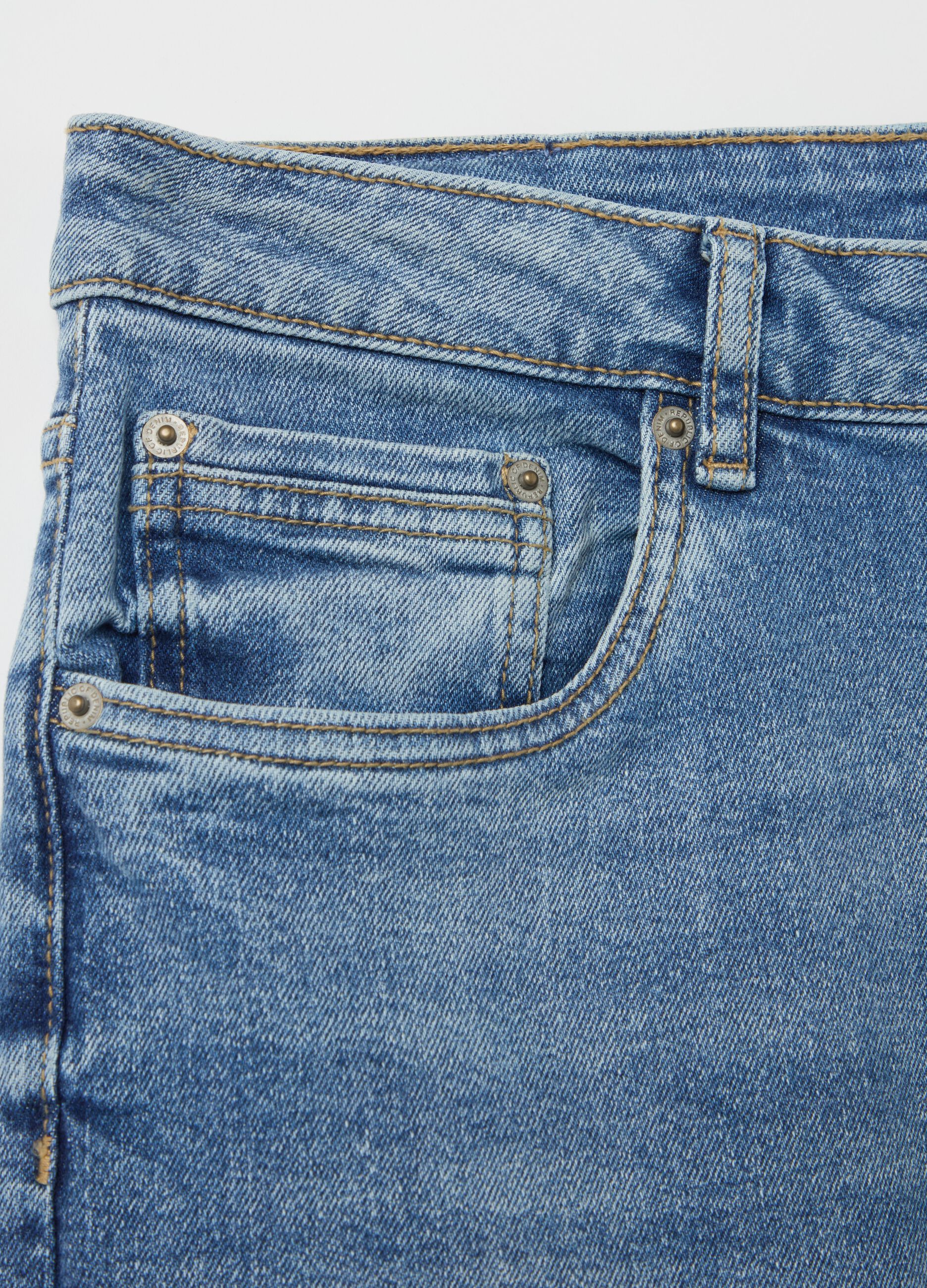 Comfort-fit stretch jeans