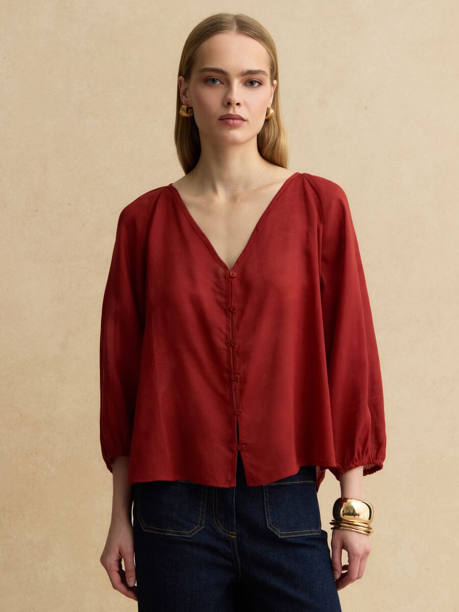 Red ramie and lyocell blend shirt with V-neck, regular fit_1