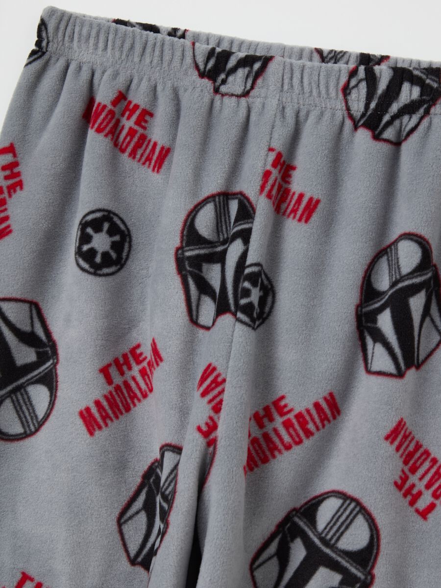 Pigiama in ciniglia con stampa The Mandalorian_3