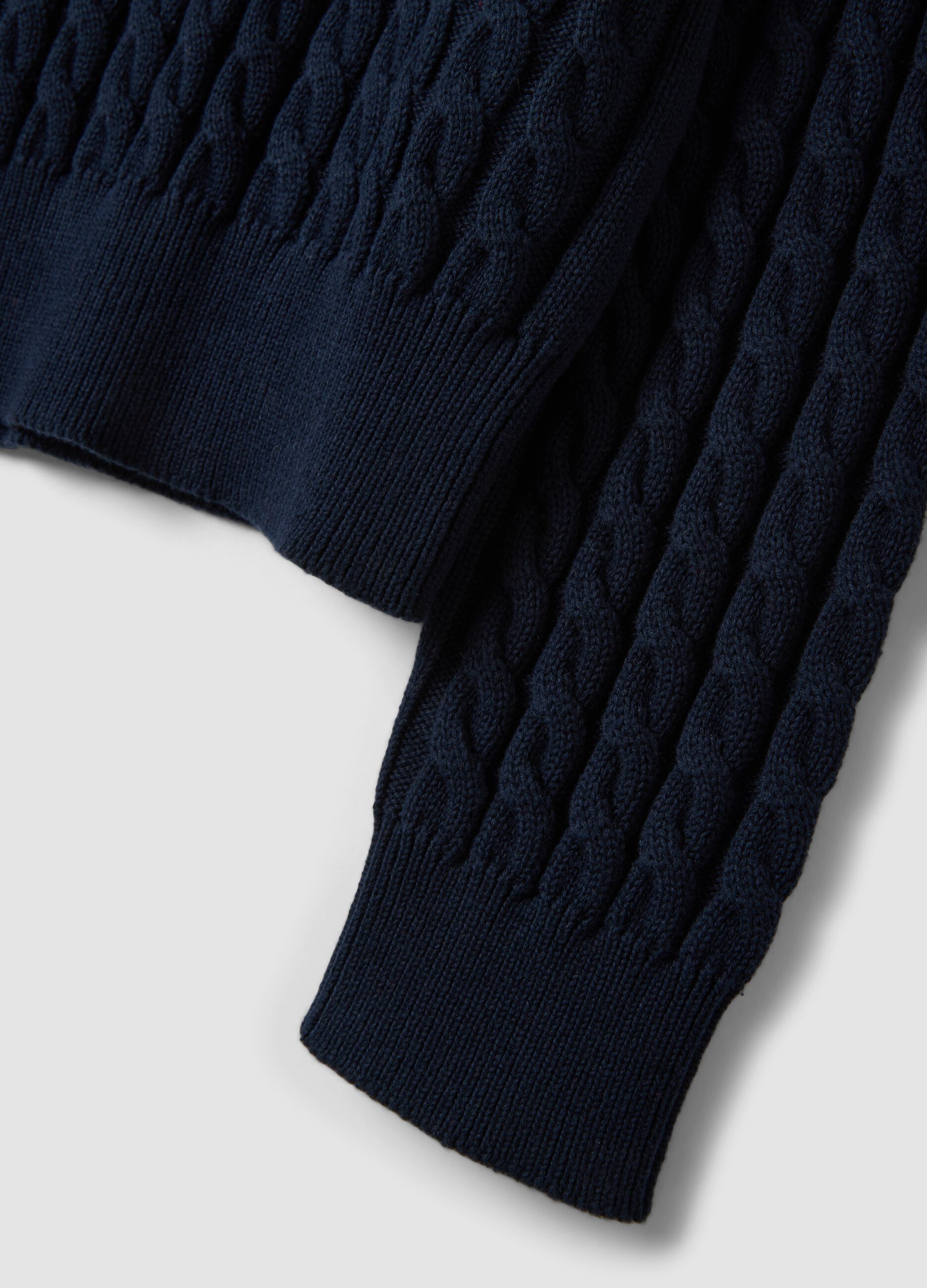 Maglia blu girocollo in puro cotone a trecce regular fit