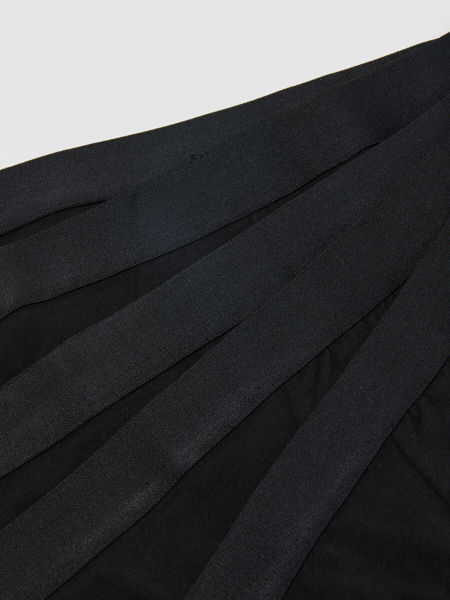 Multipack of black stretch cotton briefs with a snug fit_5