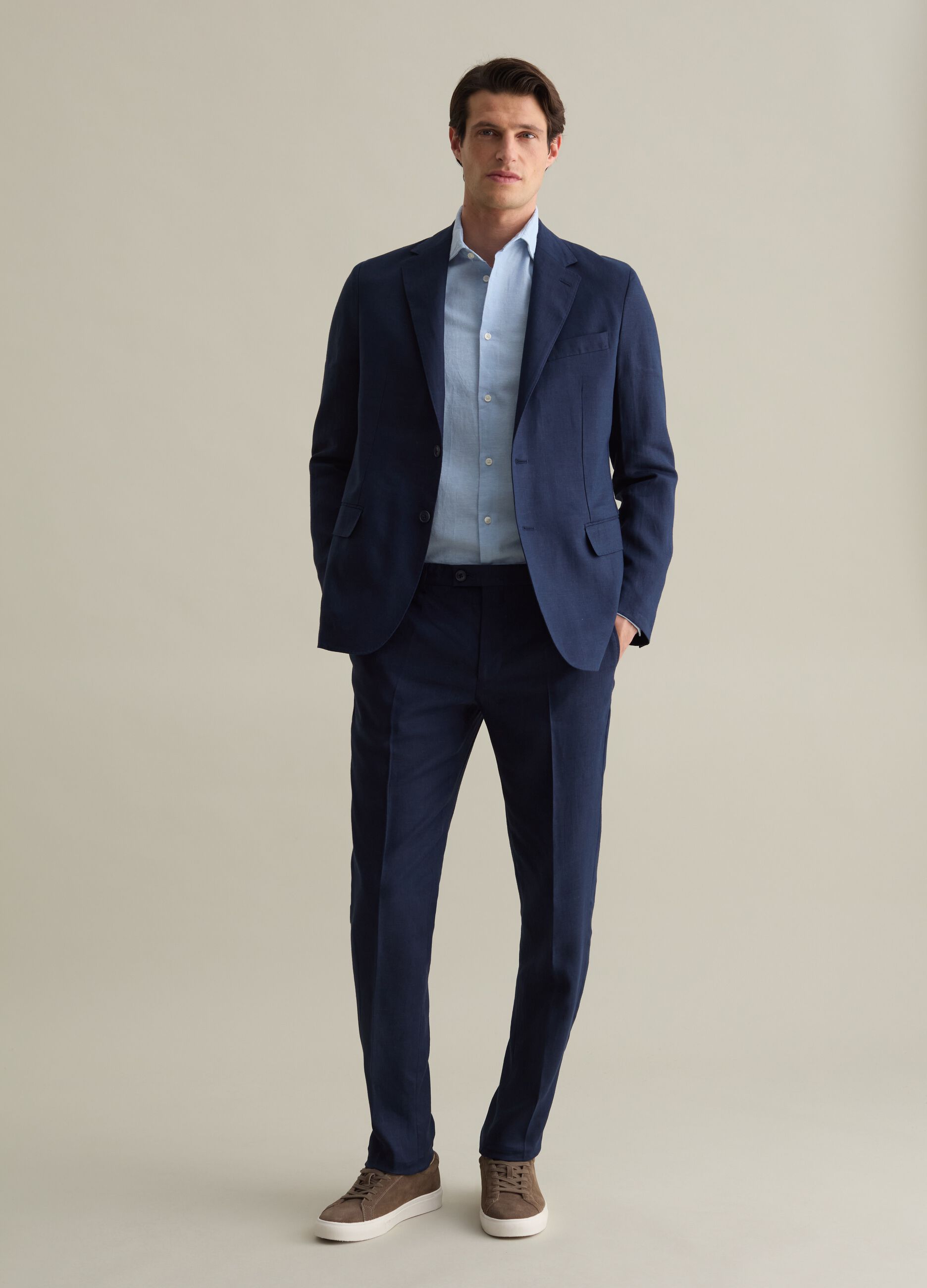 Contemporary slim-fit trousers in linen