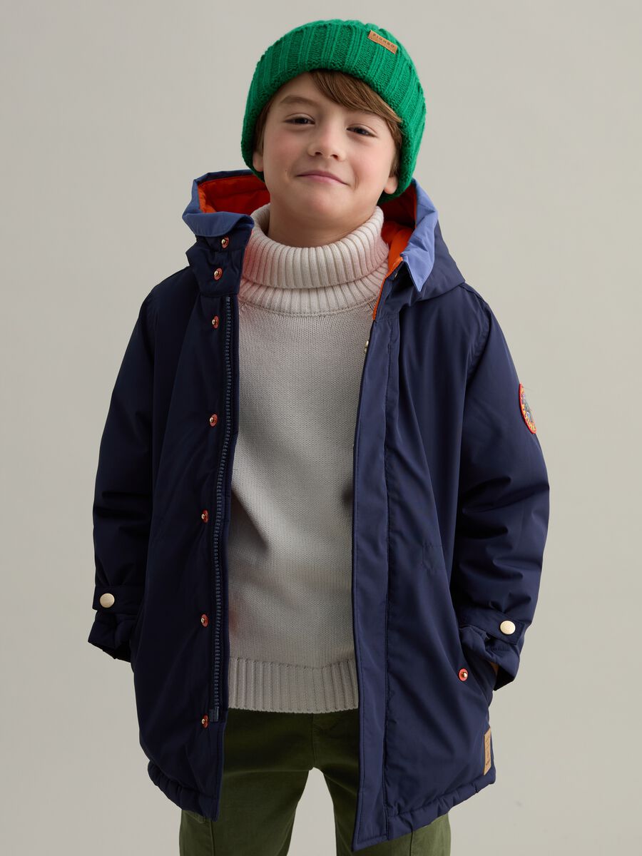 Parka with hood and logo patch_0