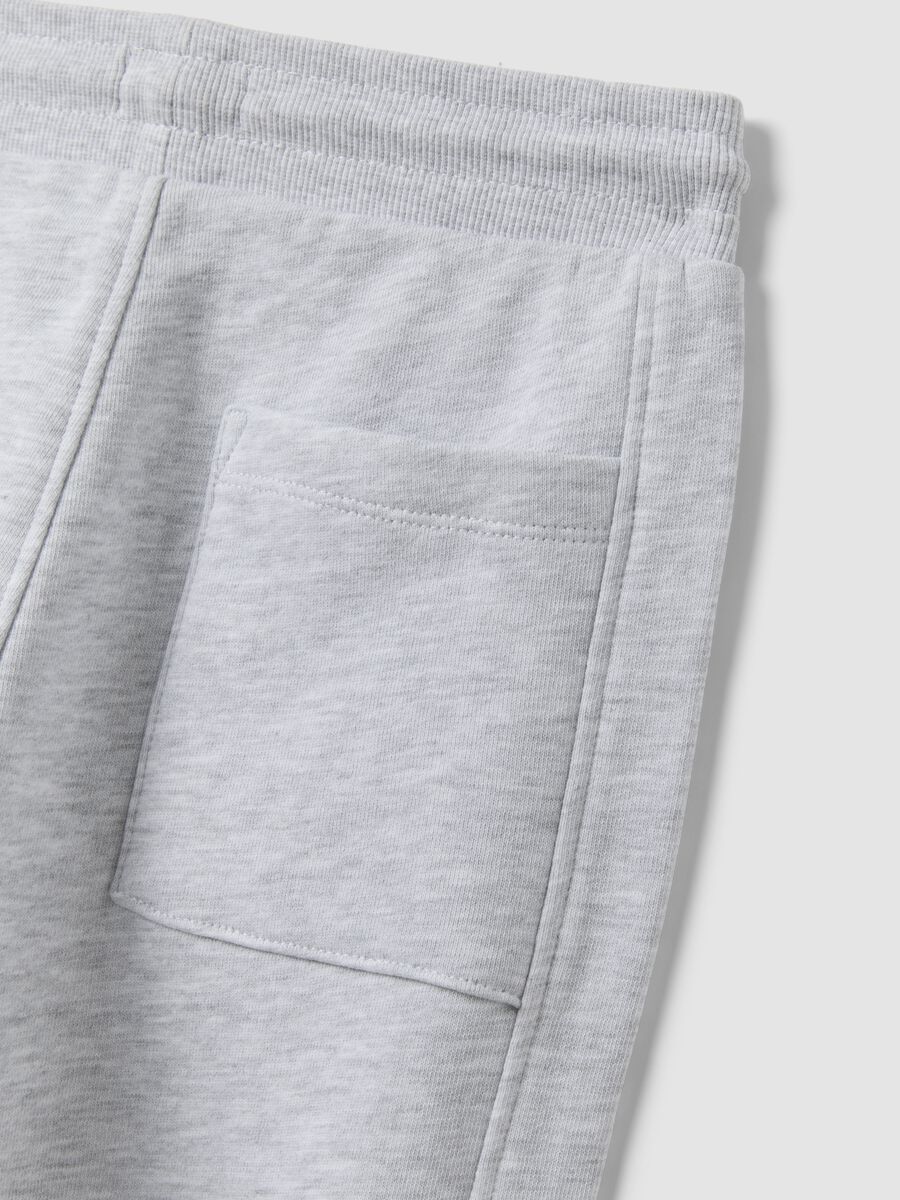 Pantaloni jogger grigi in puro cotone organico comfort fit per bambino_3