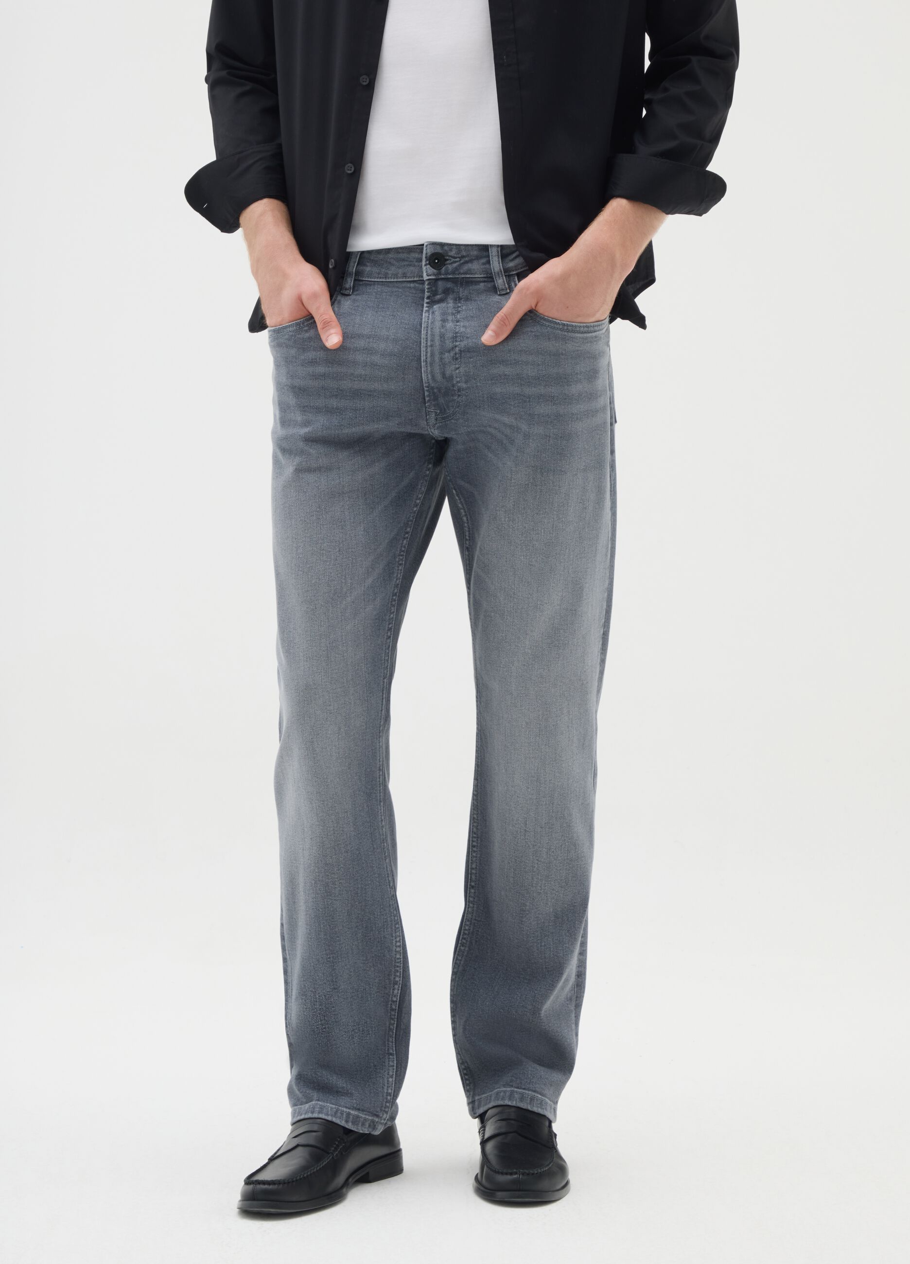 Men's comfort grey stretch cotton jeans