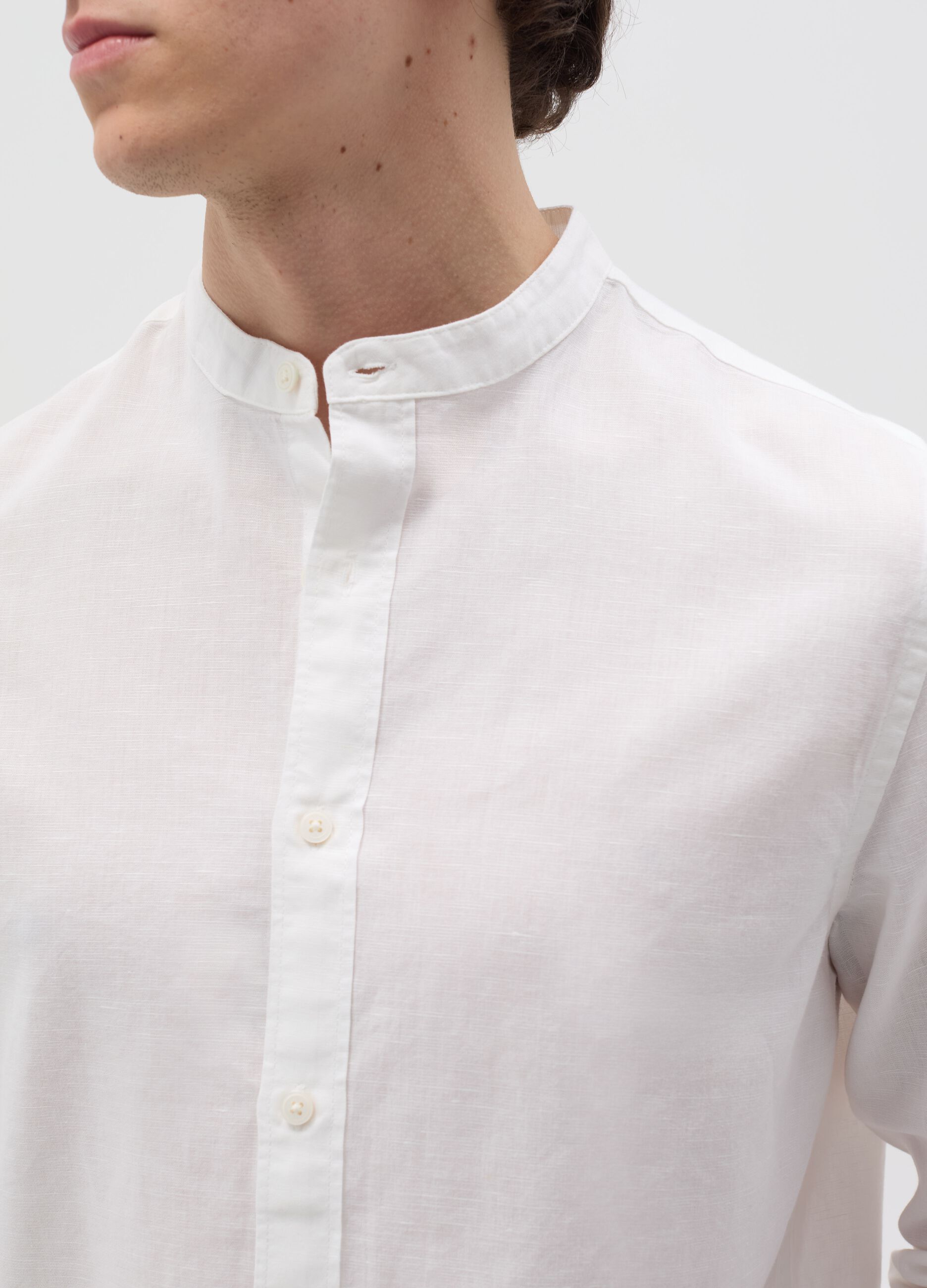 Camicia in cotone e lino collo alla coreana