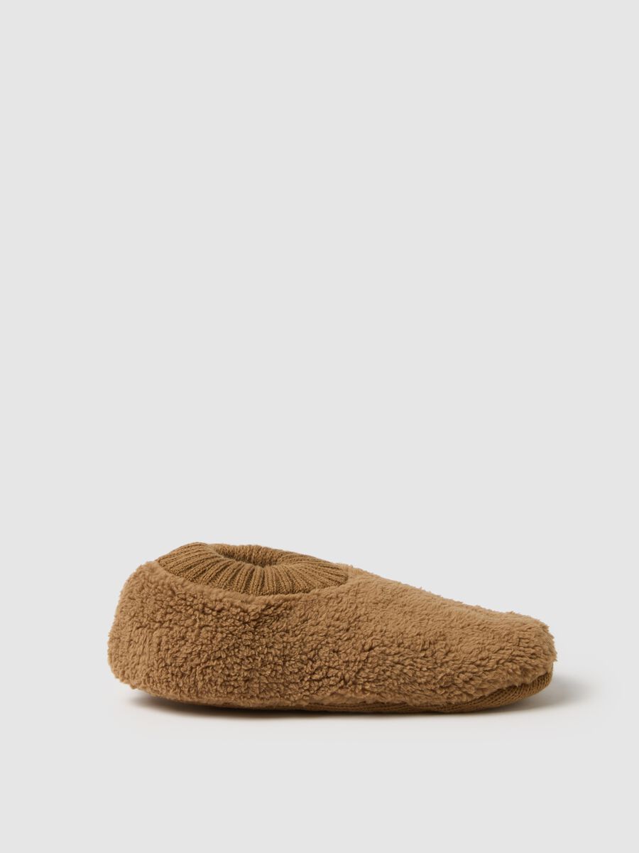 Soft Brown Non-Slip Slippers_0