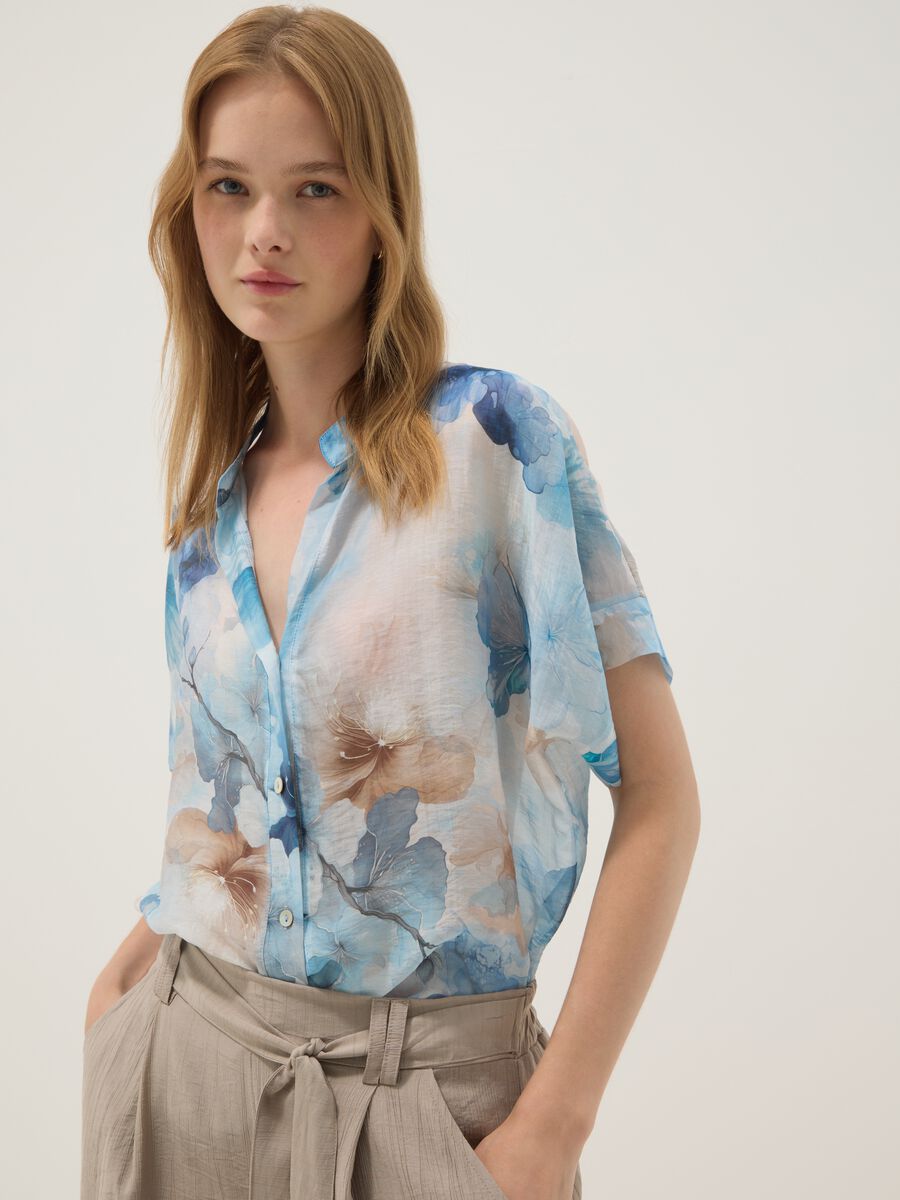 Camicia azzurra in misto lyocell con stampa floreale_0