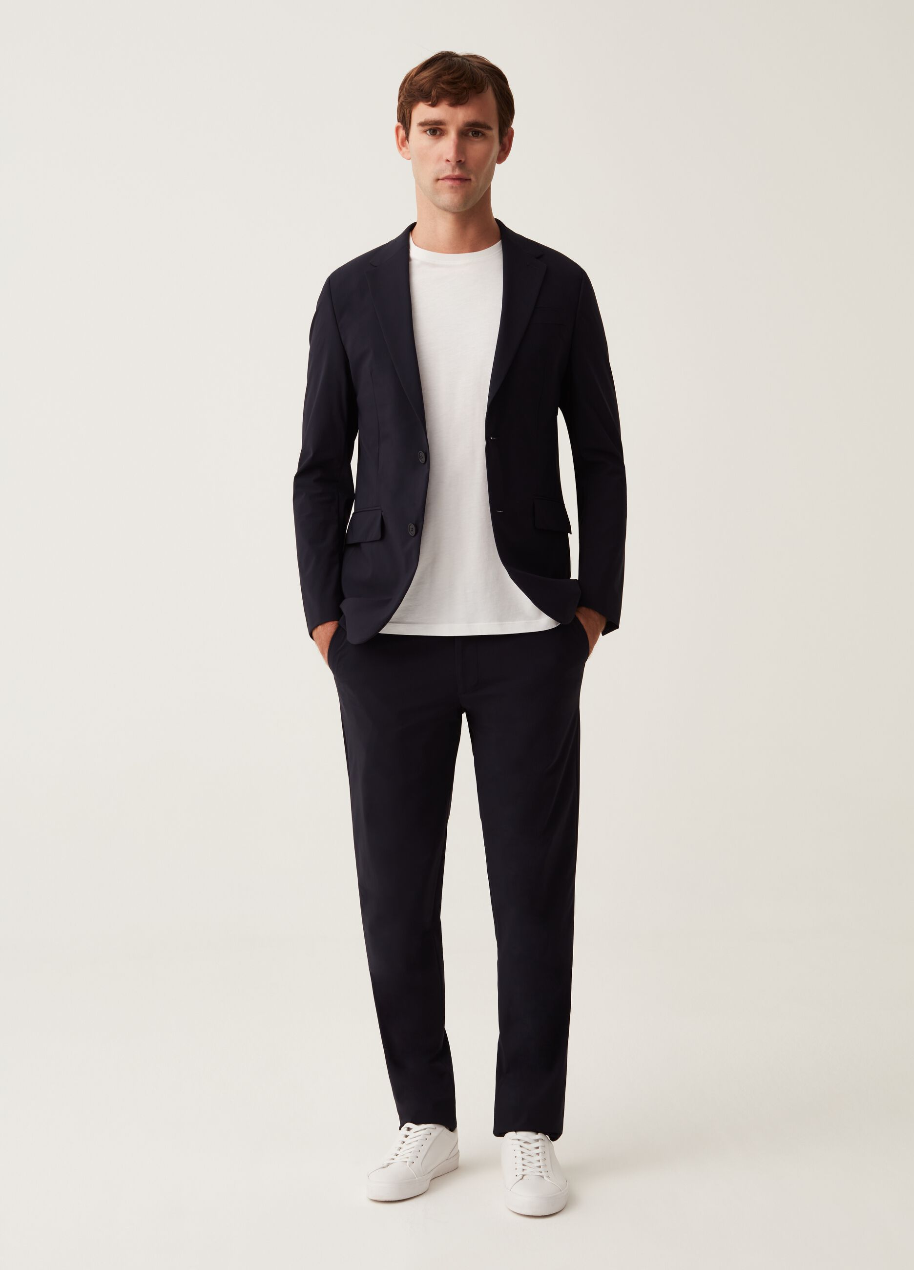 Slim-fit blazer in navy blue technical fabric
