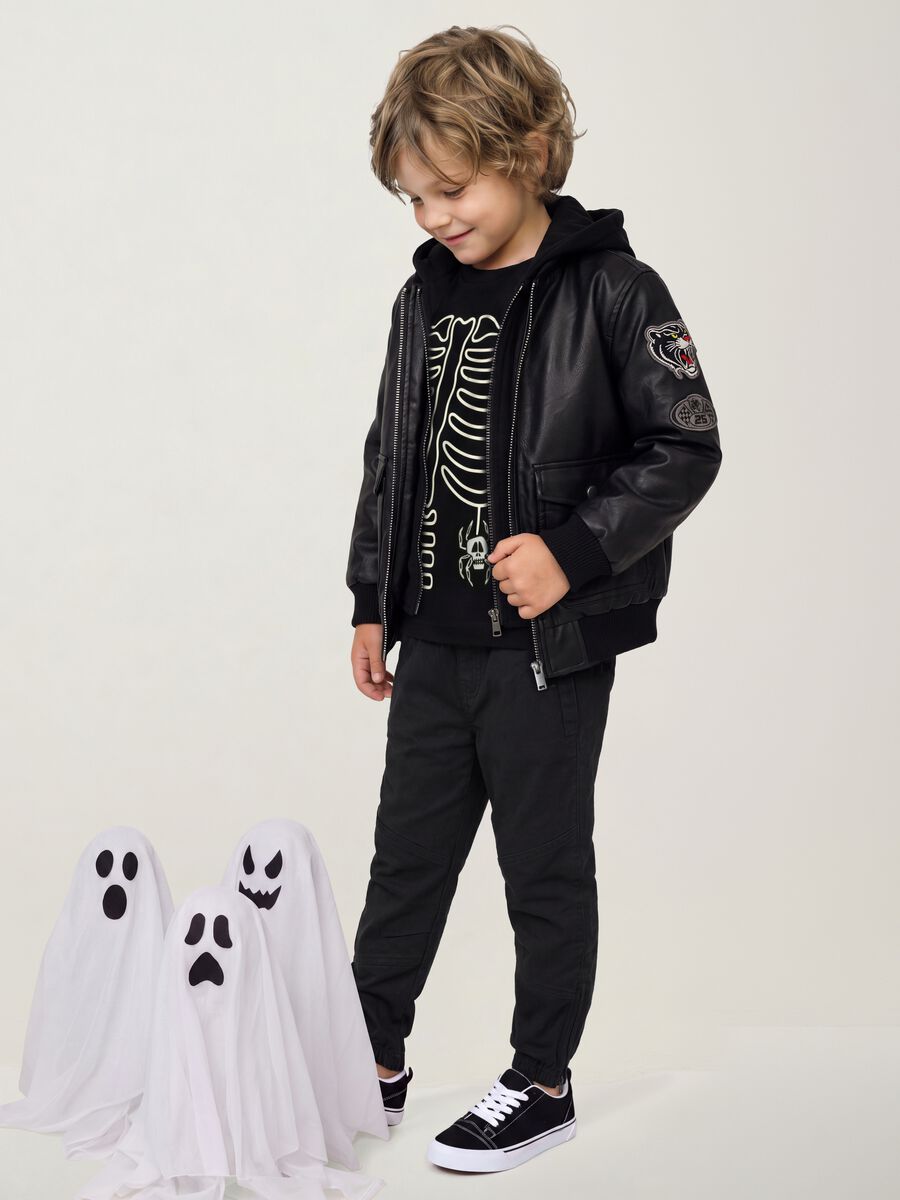 Black stretch cotton jogger trousers for boys_4