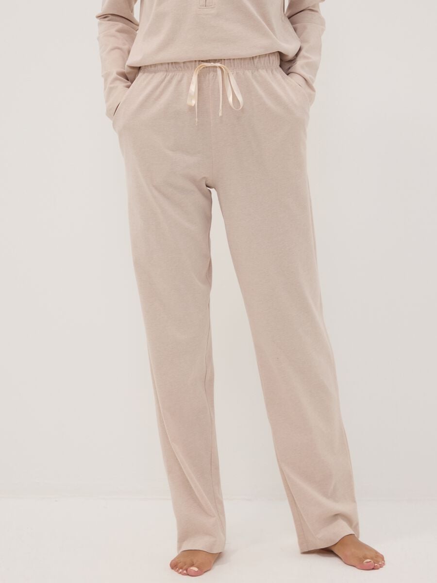 Pigiama beige in misto cotone organico con Collo serafino_2