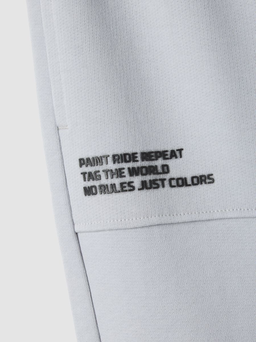 Kids&rsquo; grey pure cotton oversized jogger trousers_2