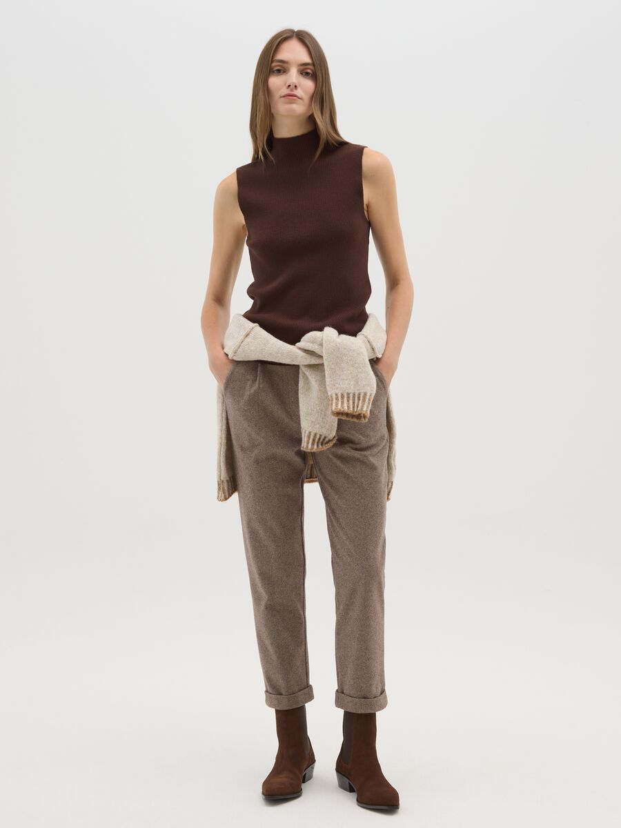 Pantaloni marroni regular fit_0