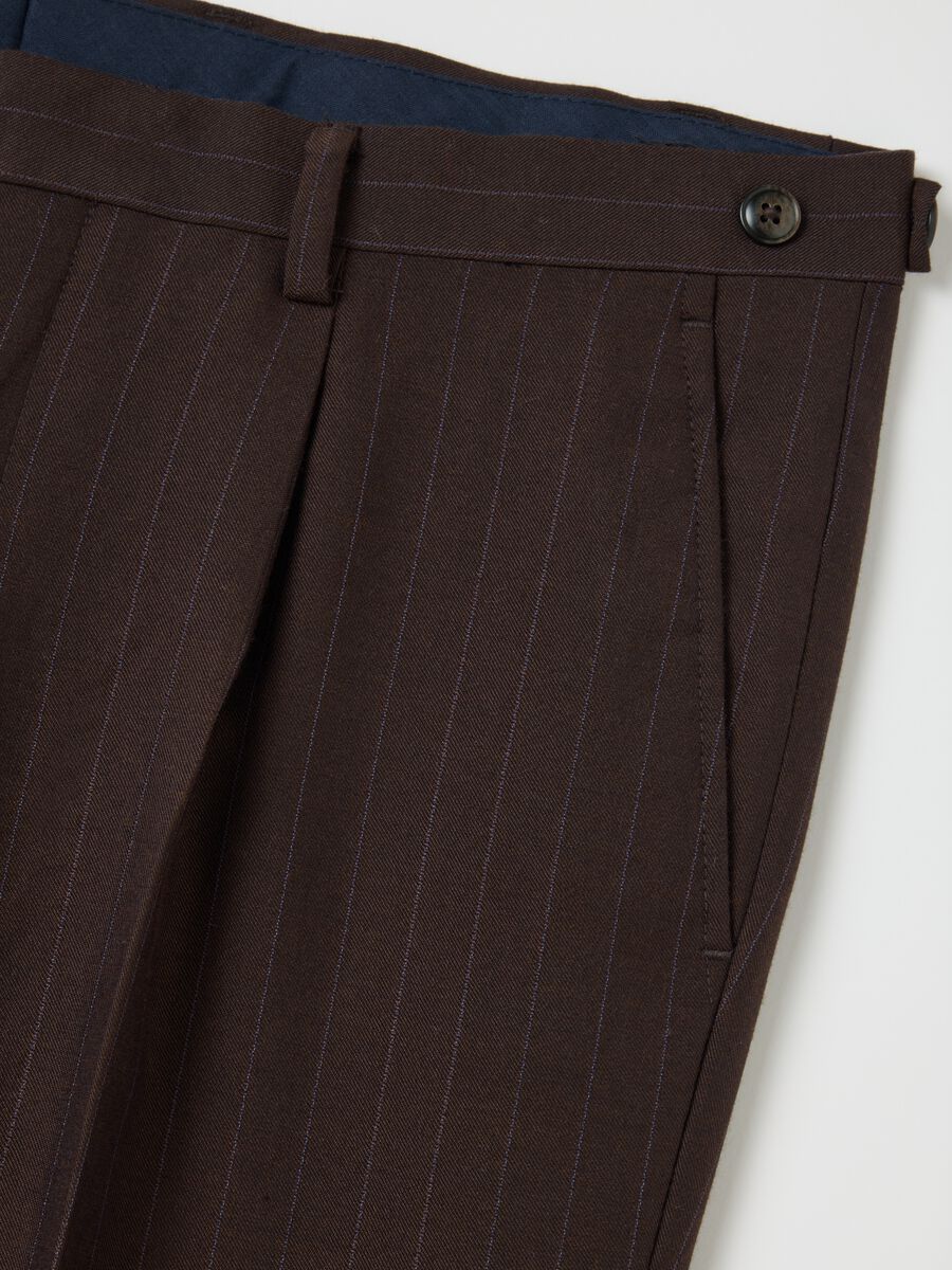 Pantaloni marroni slim fit_1
