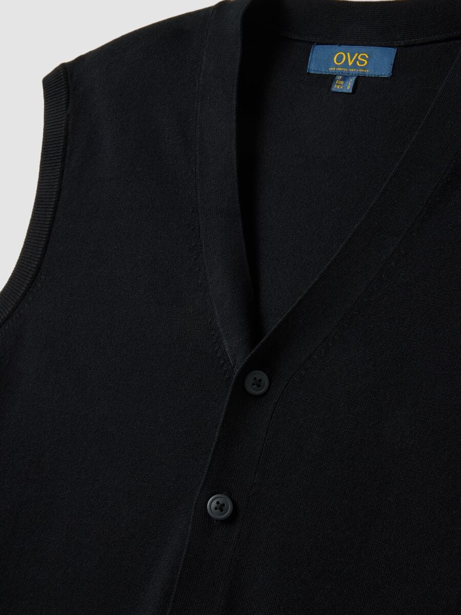 Black viscose-blend waistcoat with deep V-neck regular fit_6