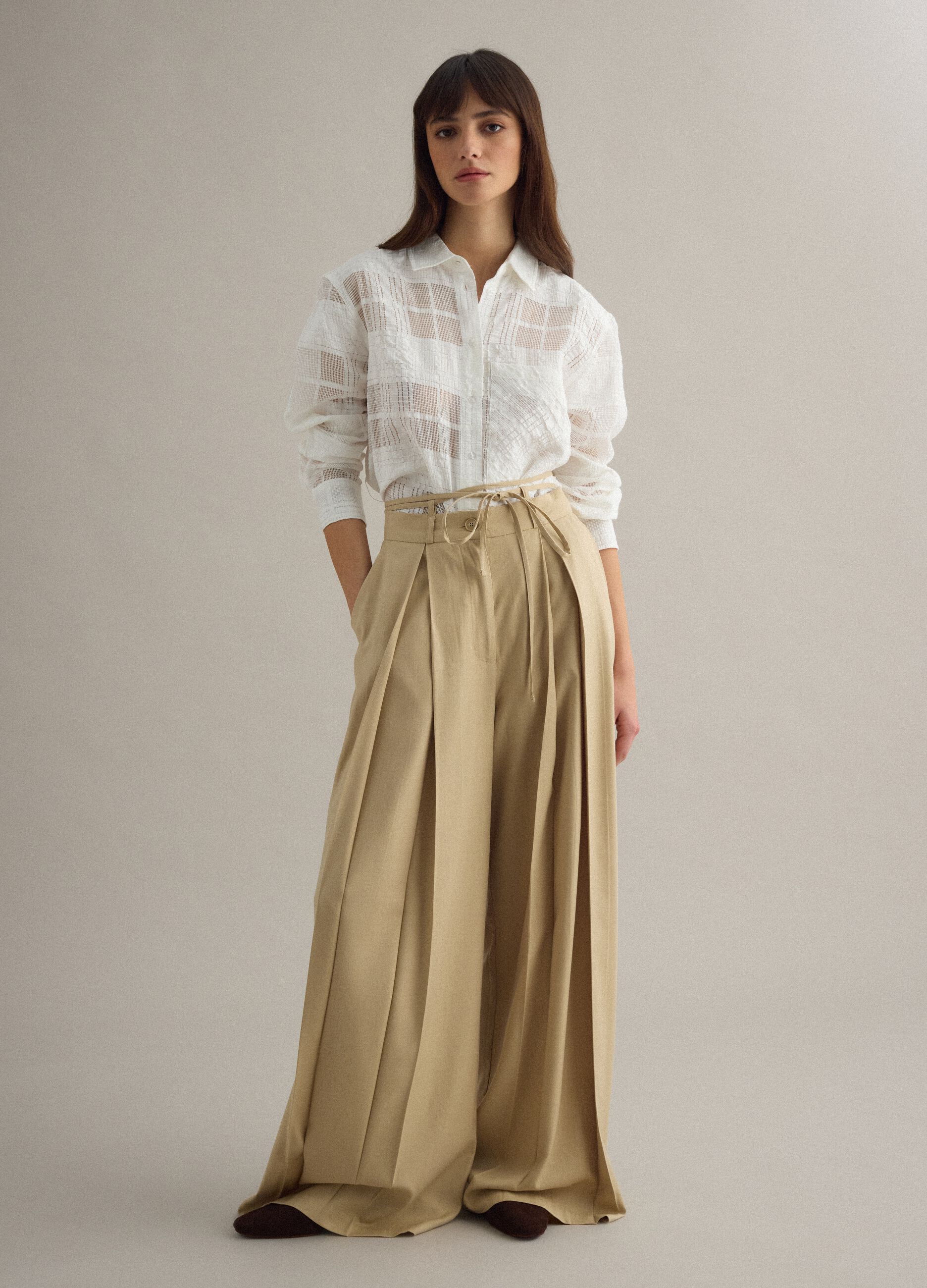 Pantaloni flare in misto viscosa beige