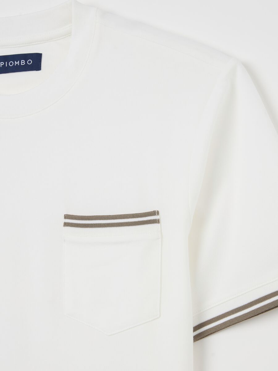 T-shirt with striped details and pocket_5