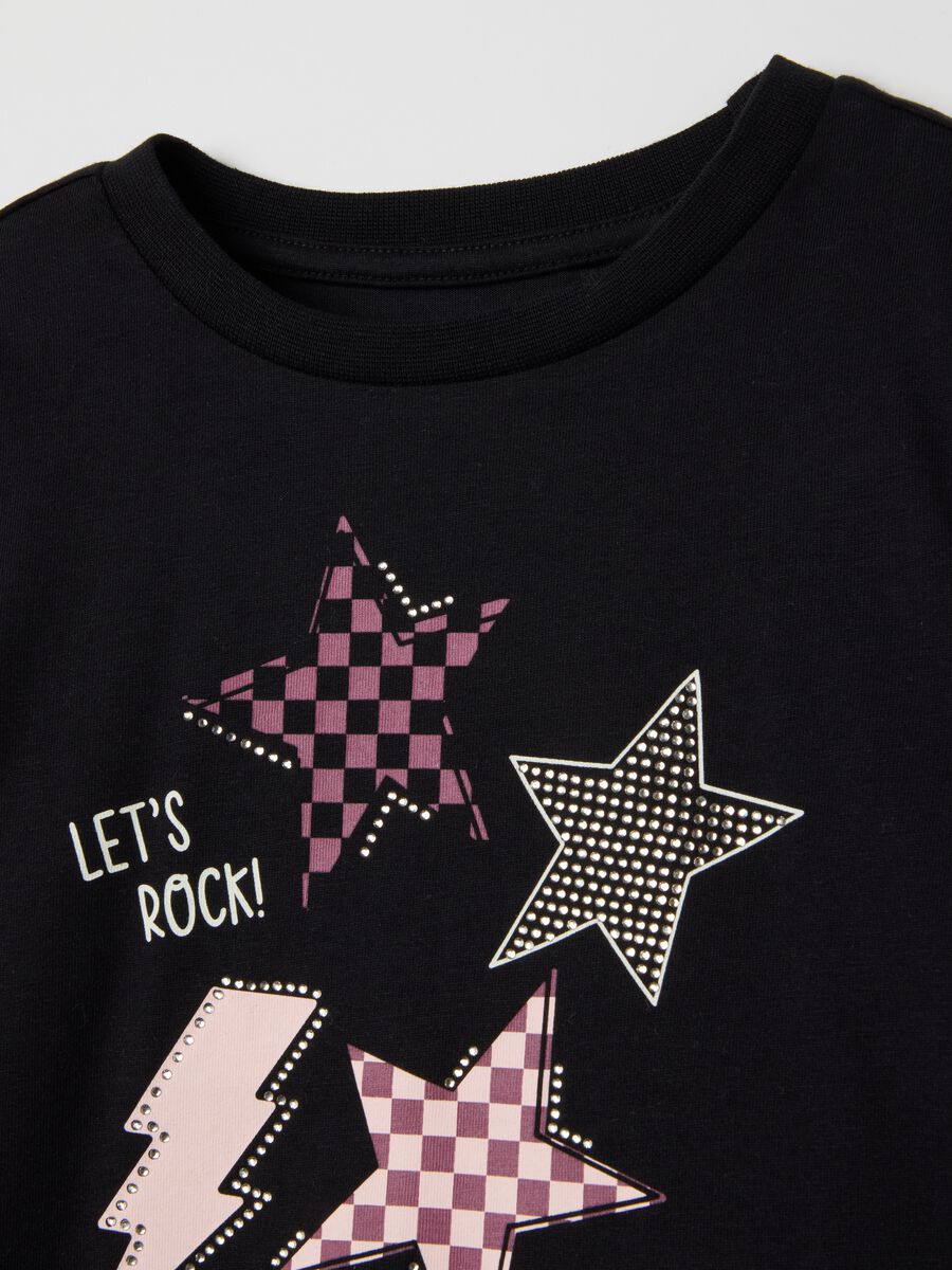 Girl's pure black cotton regular fit t-shirt with stars_2