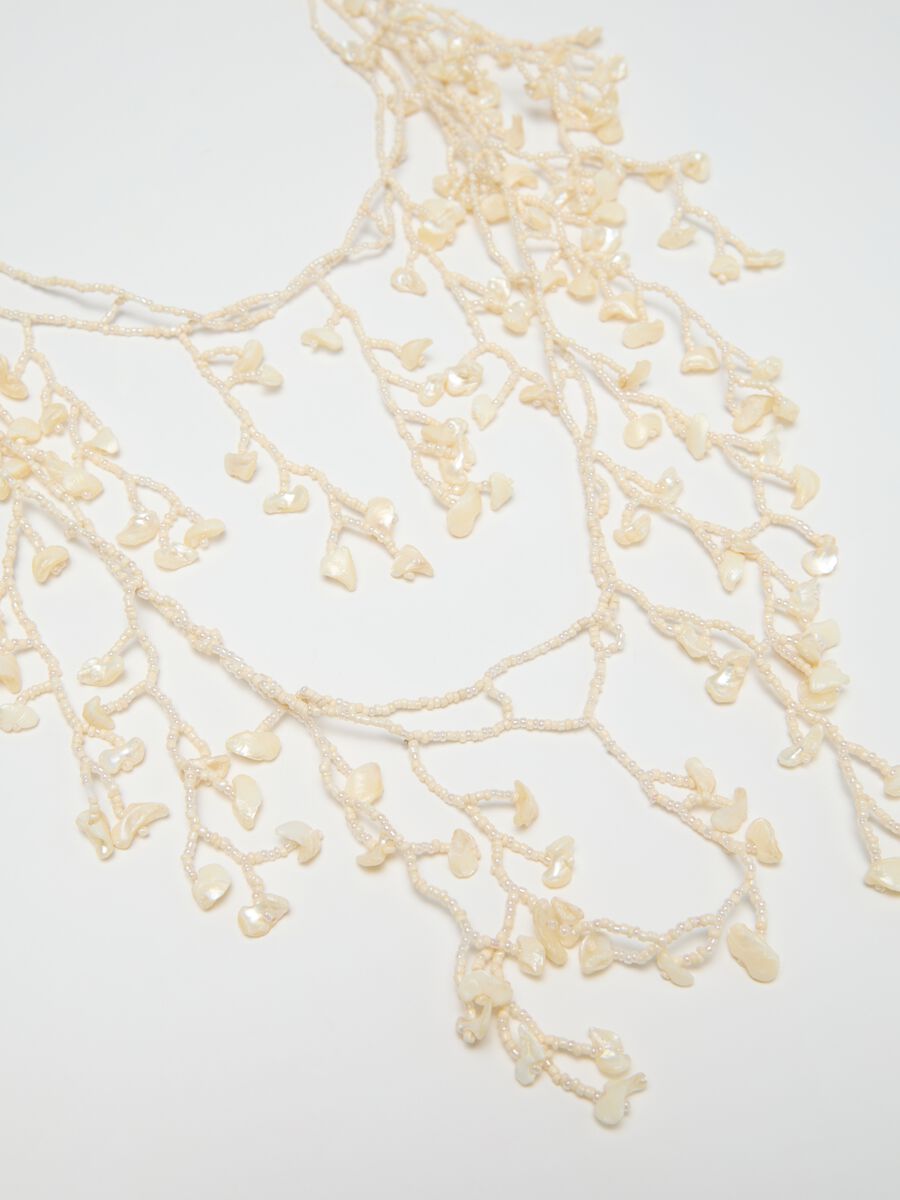White coral necklace with beads_2