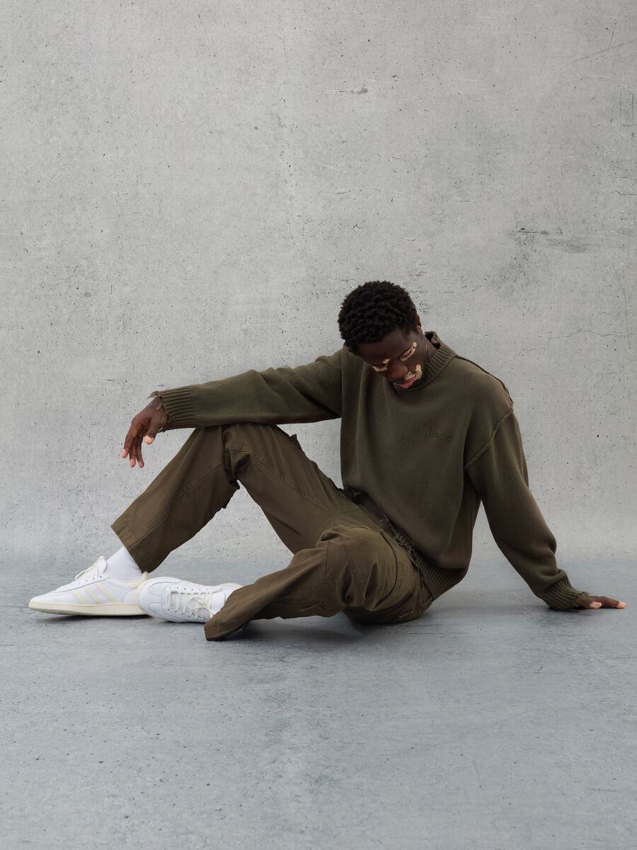 Crewneck Distressed Pullover Military Green_2
