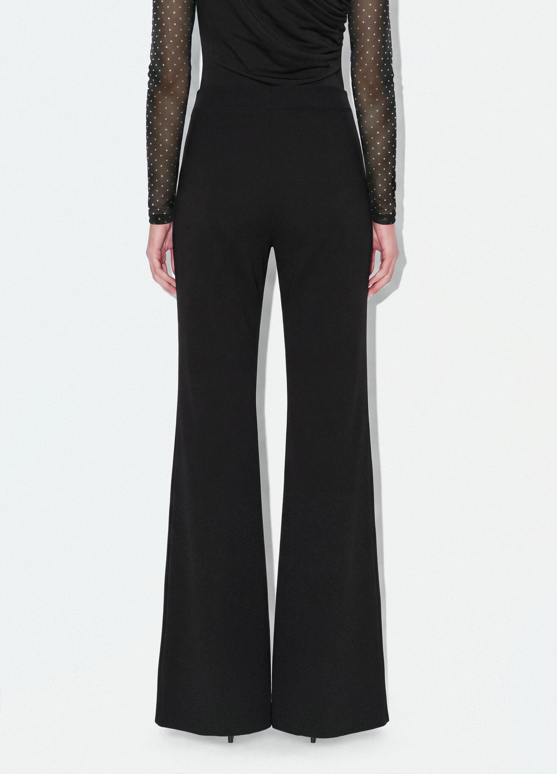 Pantaloni neri flare in modal elasticizzato