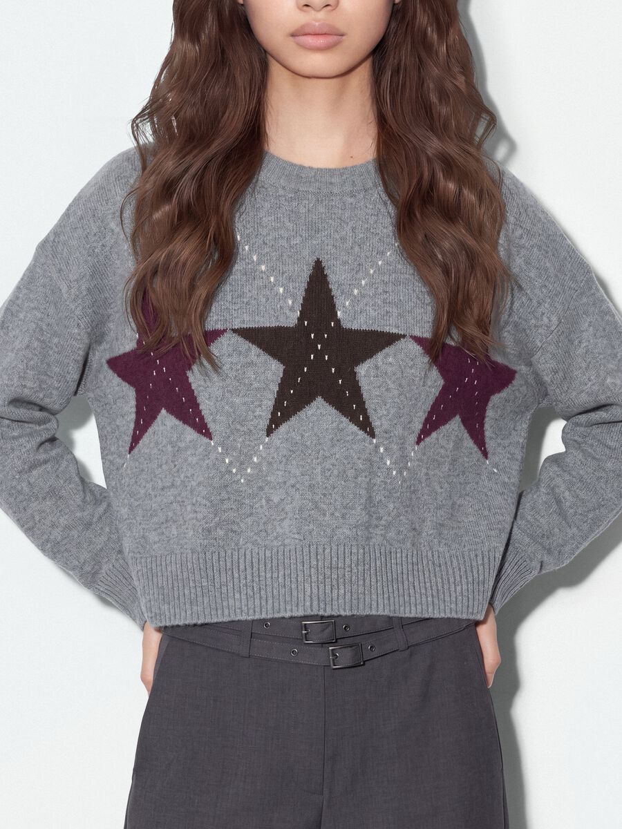 Maglia grigia in tessuto elasticizzato con motivo a stelle over fit_3