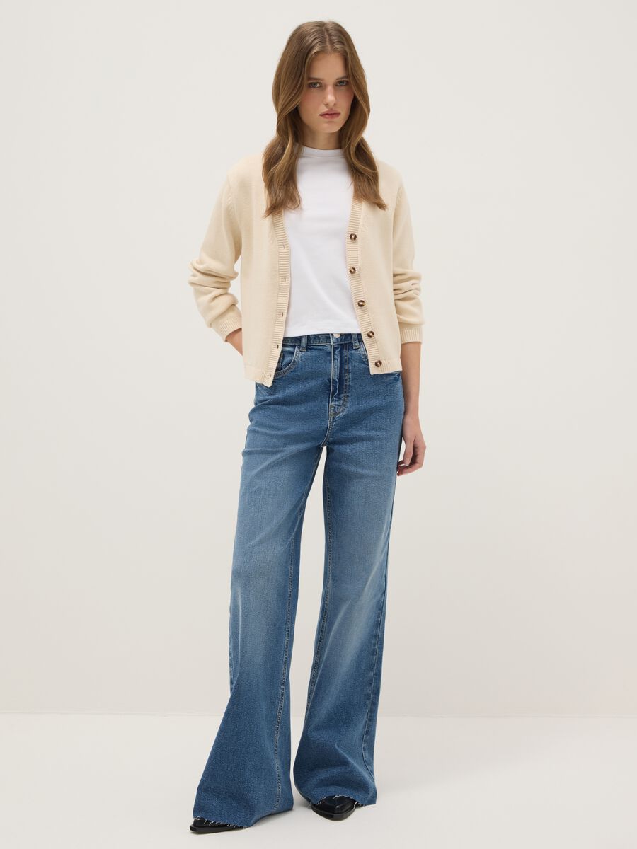 Beige V-neck cardigan in pure cotton with regular fit_1